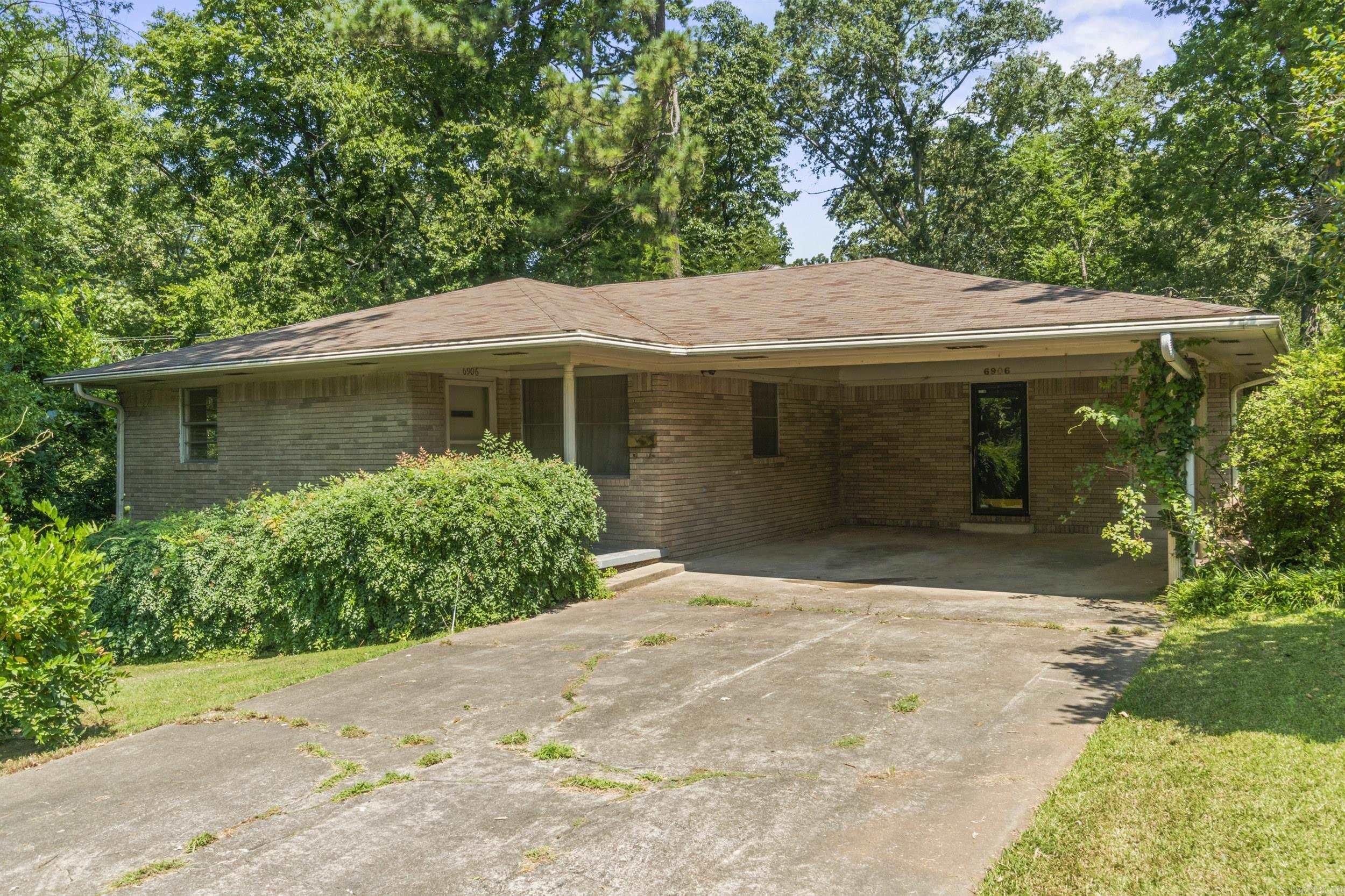 6906 W 33rd  Little Rock, AR