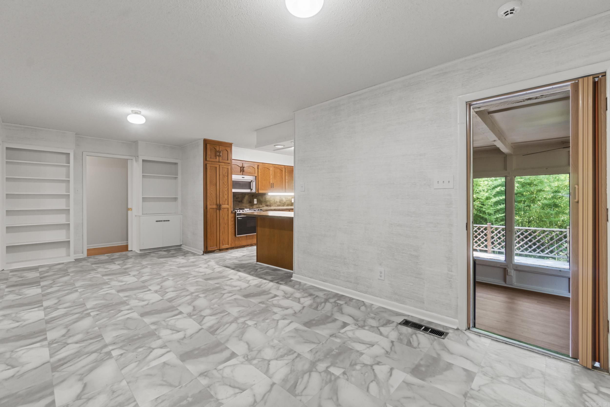 6906 W 33rd  Little Rock, AR