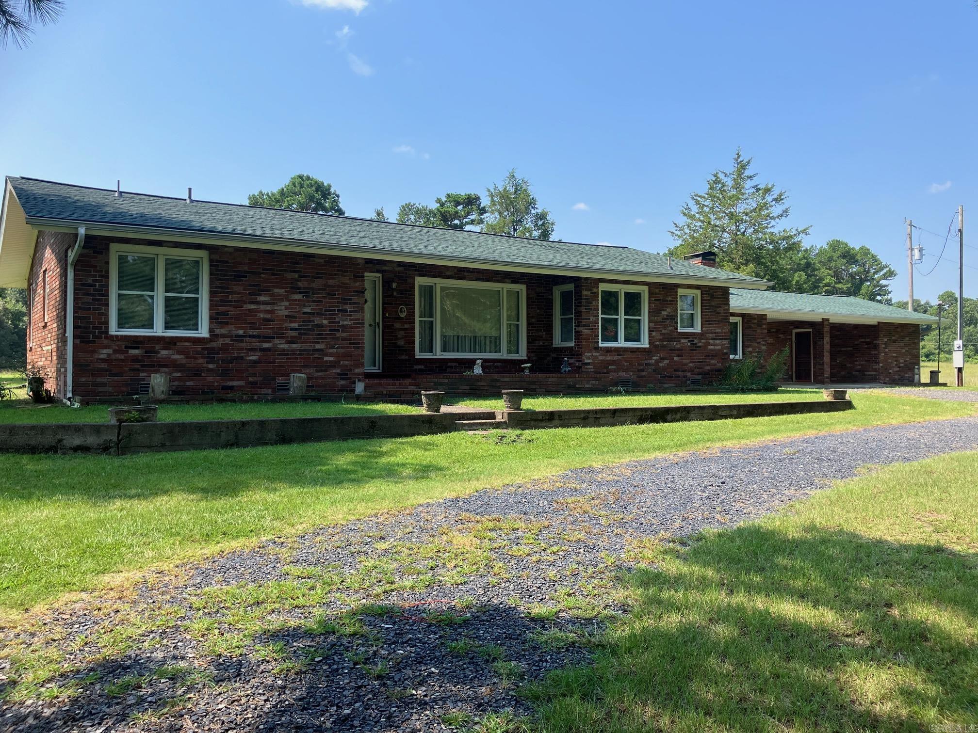 3236 Highway 88 E  Mena, AR