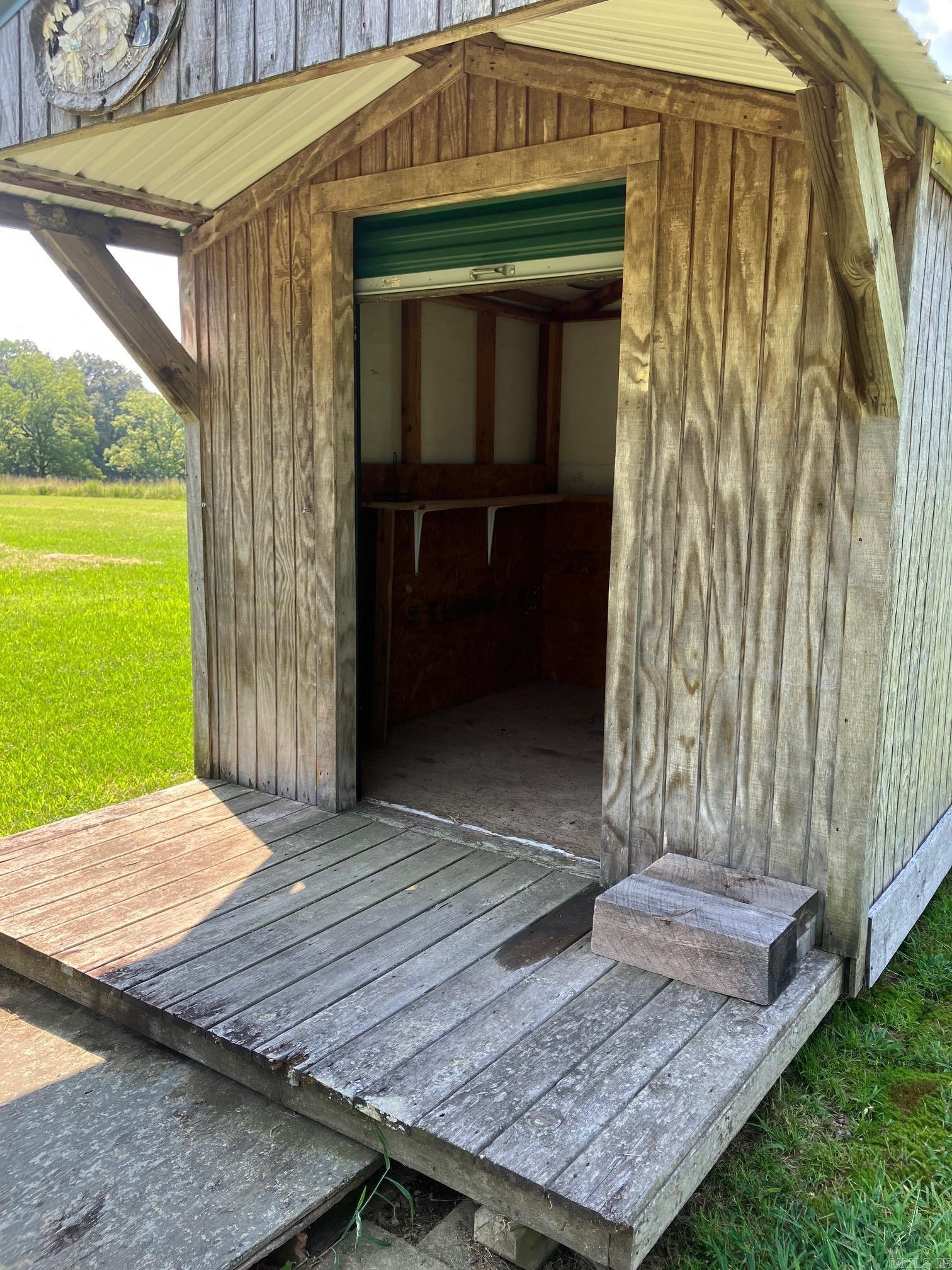 3236 Highway 88 E  Mena, AR
