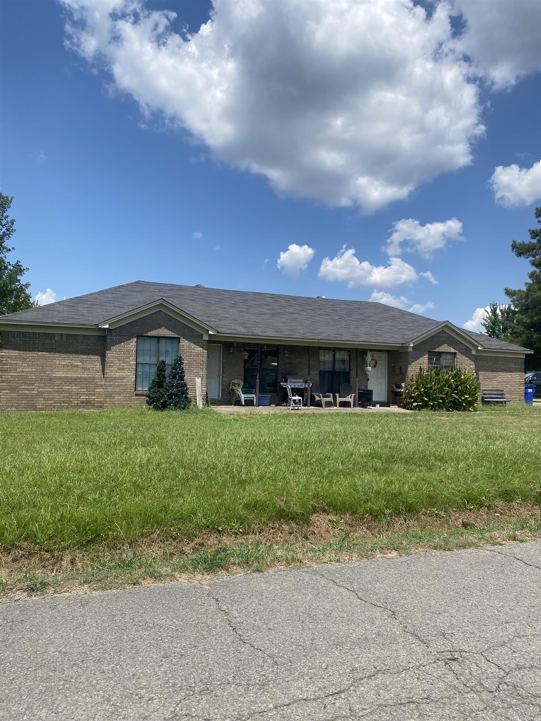 2020, 37, & 39 Arkansas Ave & Blair  Conway, AR