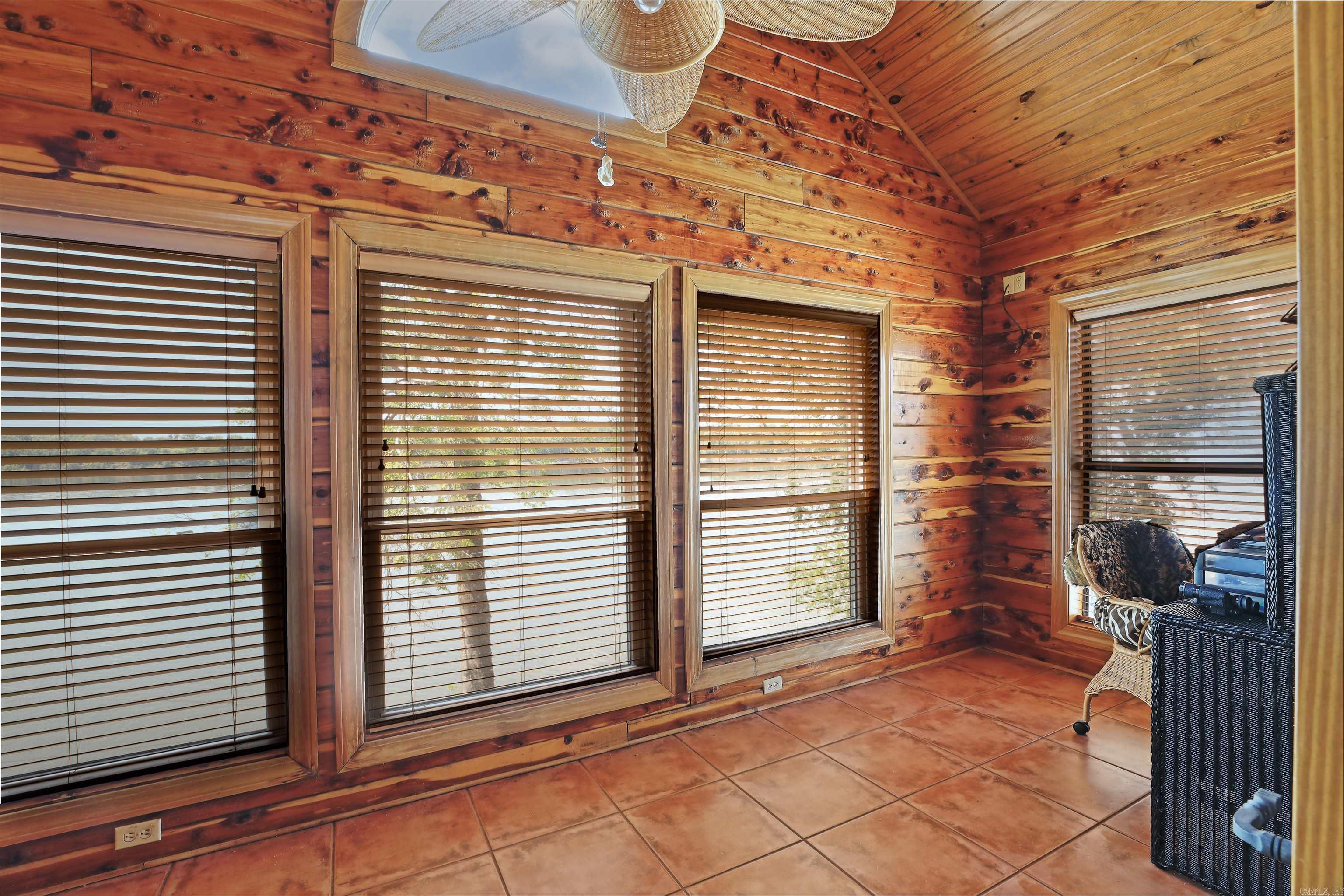 5924 Knotts Island  Altheimer, AR