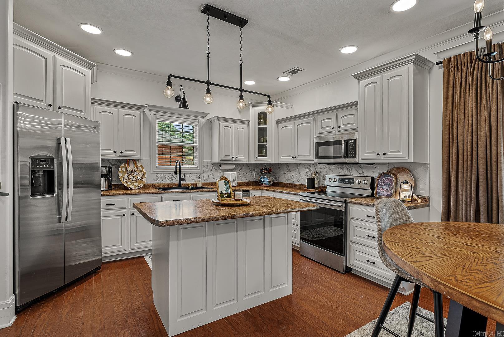 7307 Deerwood Paragould, AR 72450