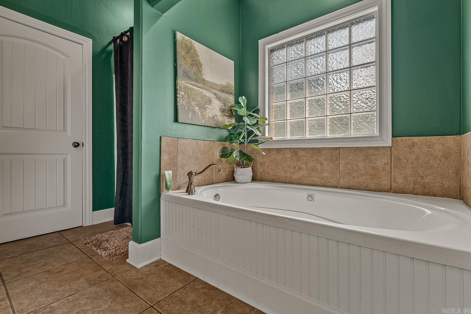 7307 Deerwood Paragould, AR 72450