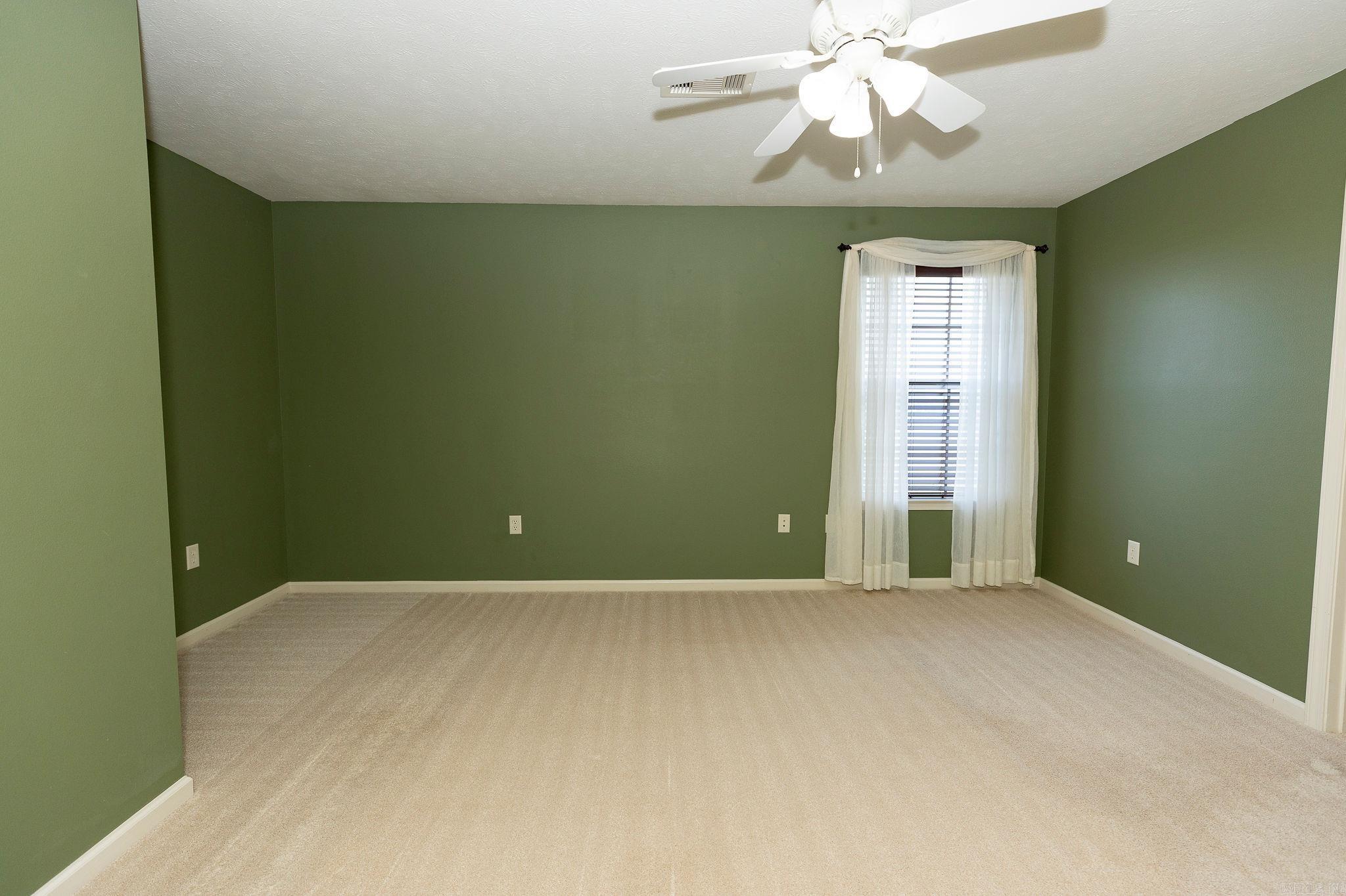 45 Arrowhead  Greenbrier, AR