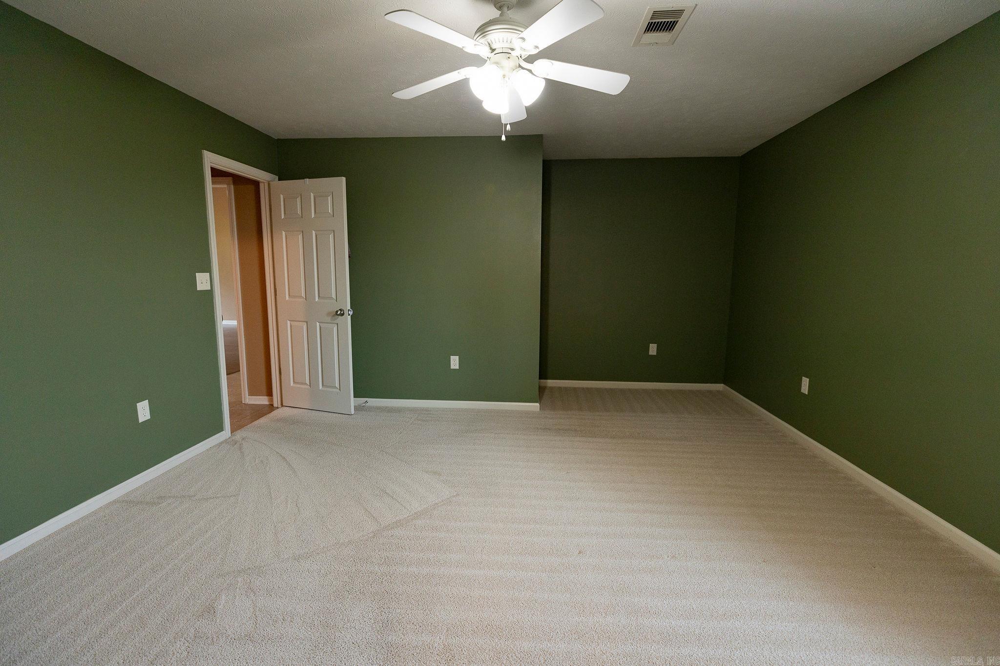 45 Arrowhead  Greenbrier, AR