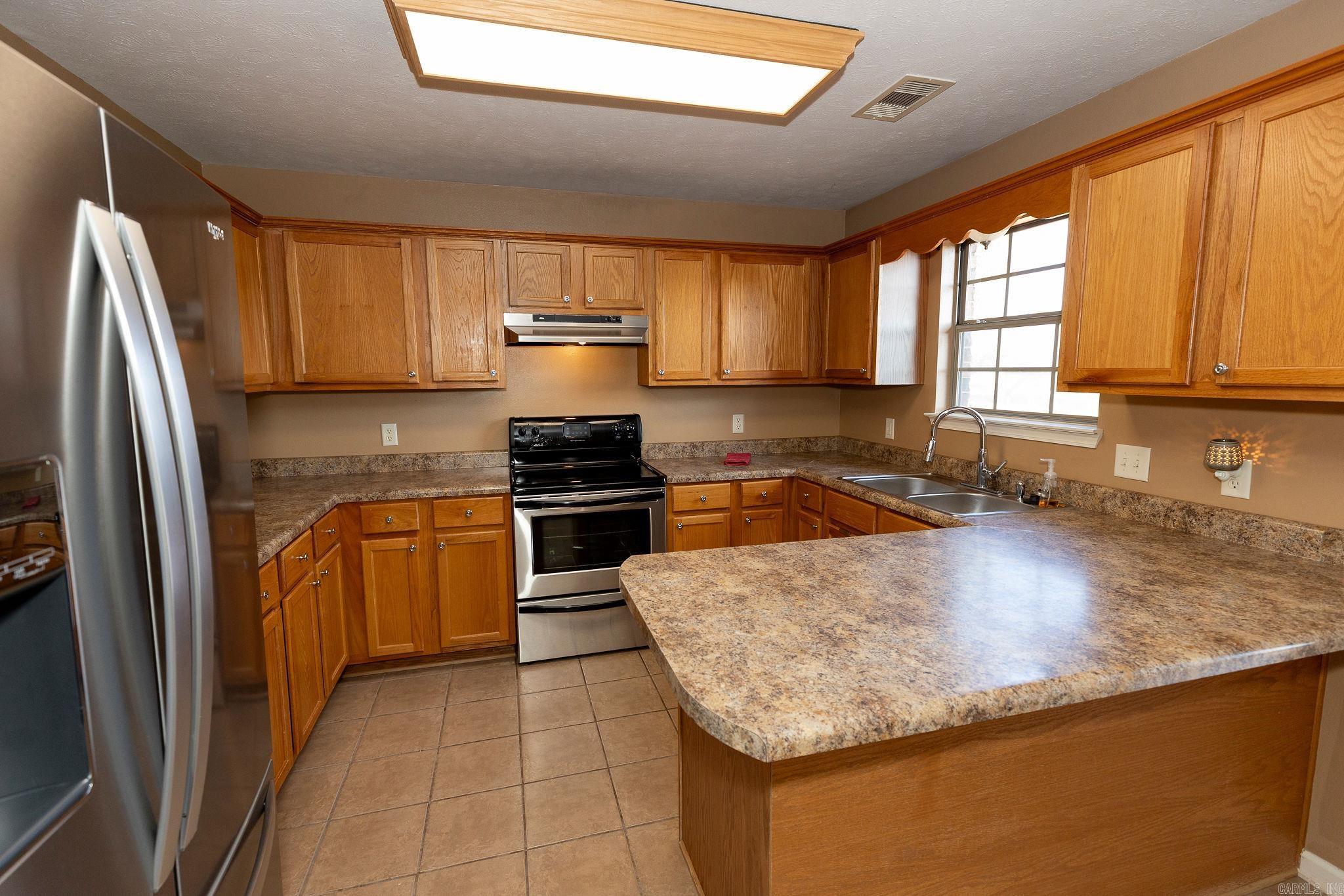 45 Arrowhead  Greenbrier, AR