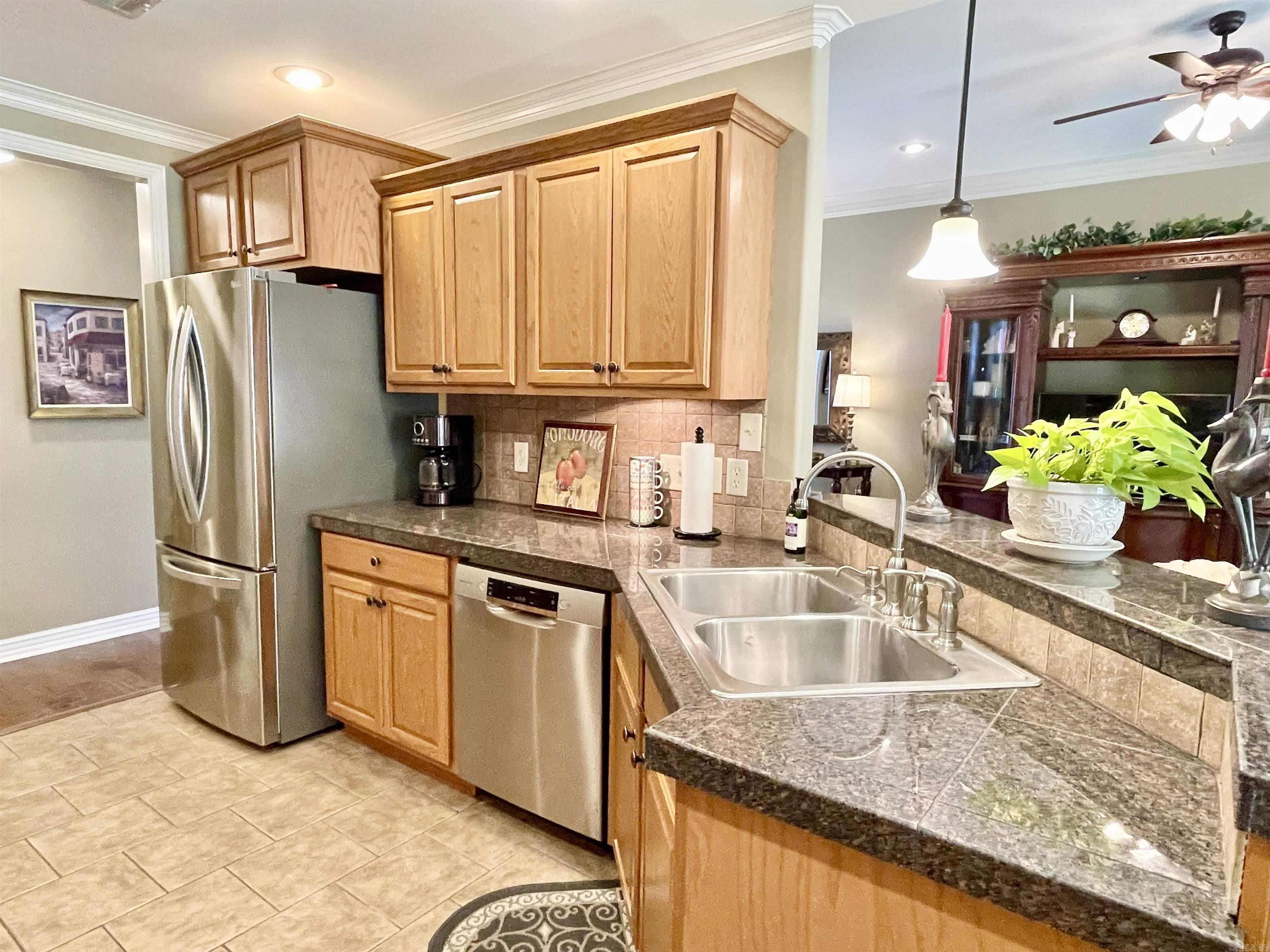 129 Pleasantwood  Maumelle, AR