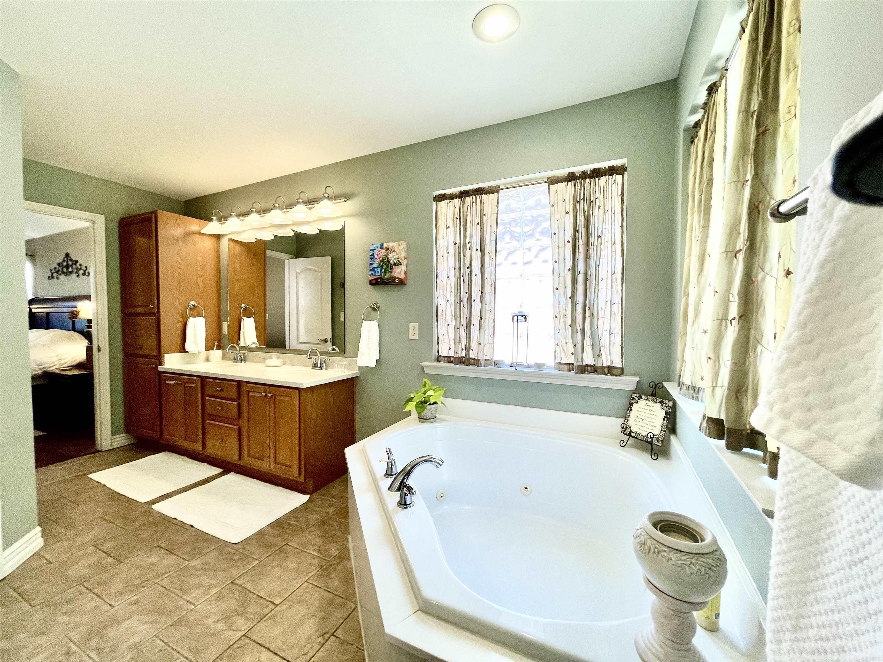 129 Pleasantwood  Maumelle, AR