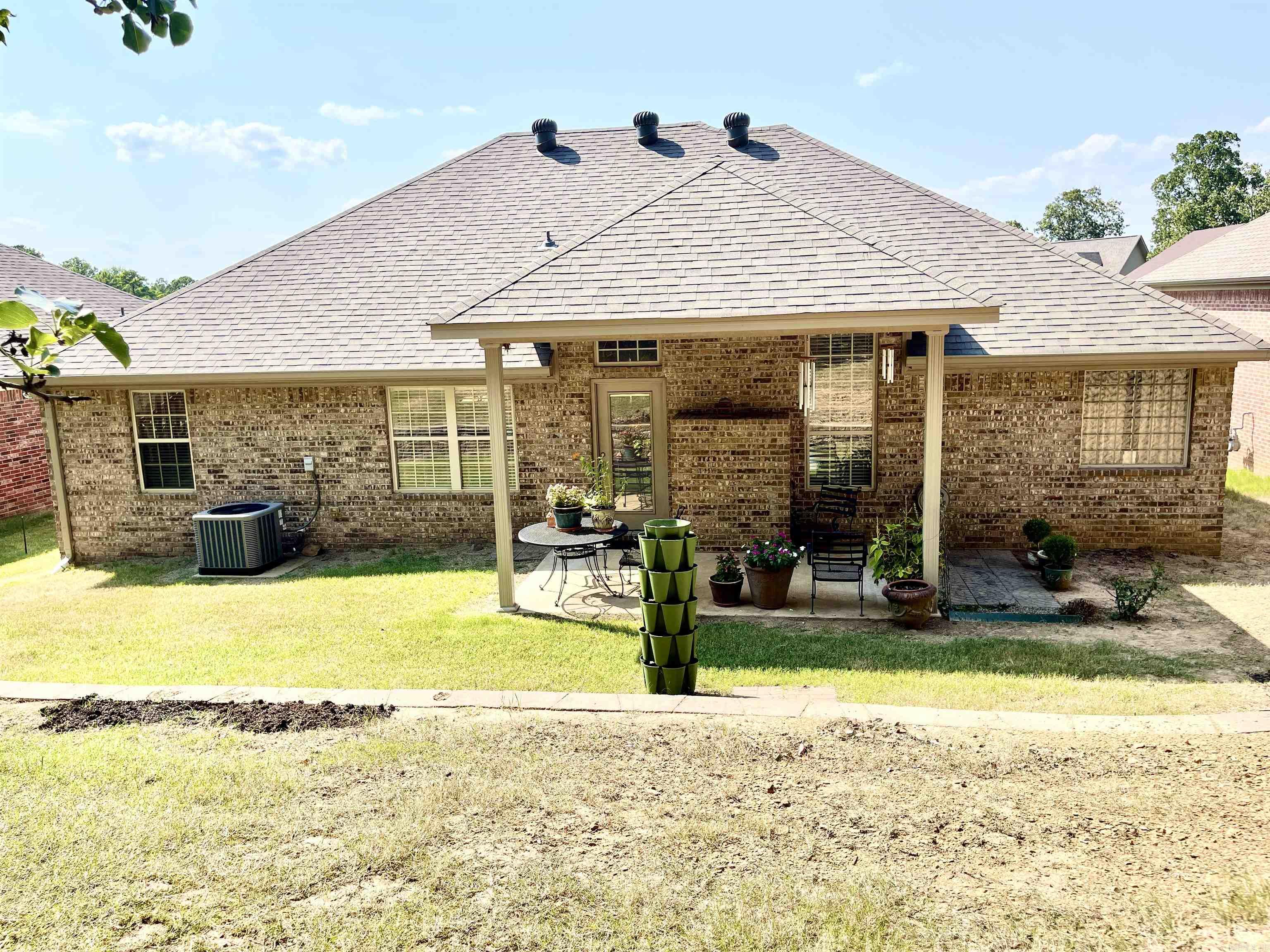 129 Pleasantwood  Maumelle, AR