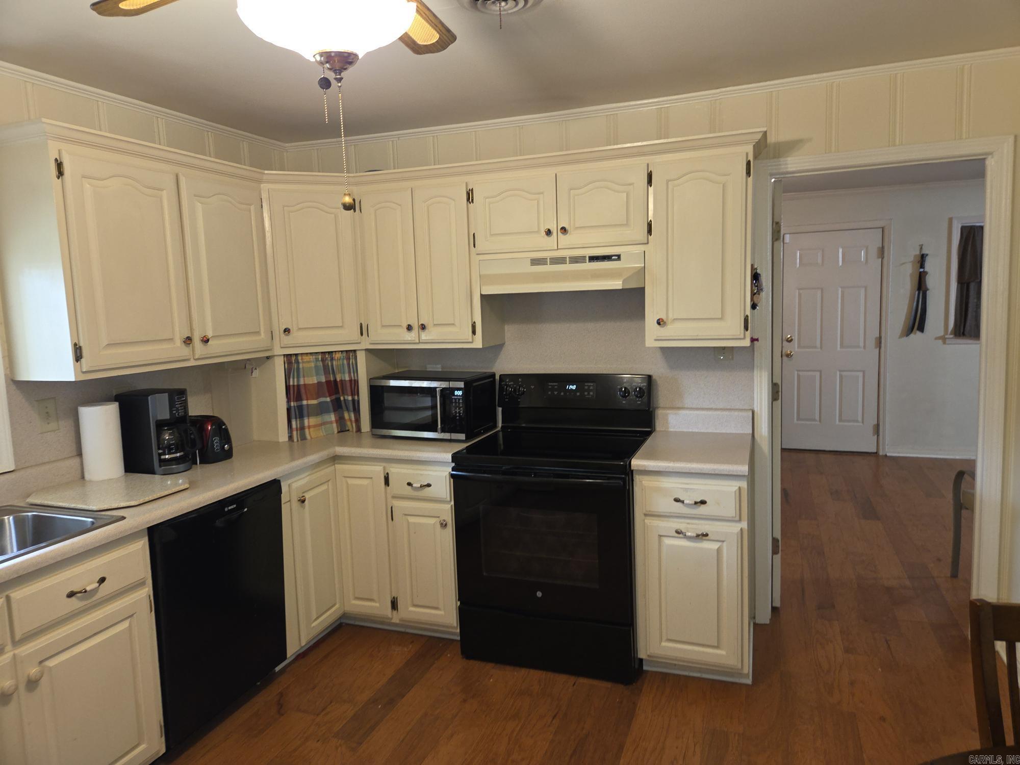 1405 Hillcrest  Searcy, AR