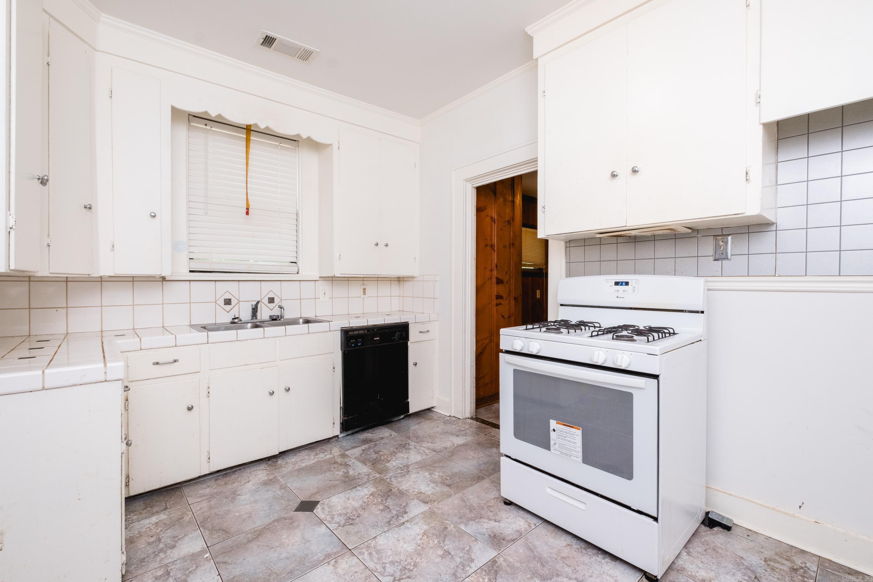 2423 S Tyler Street  Little Rock, AR
