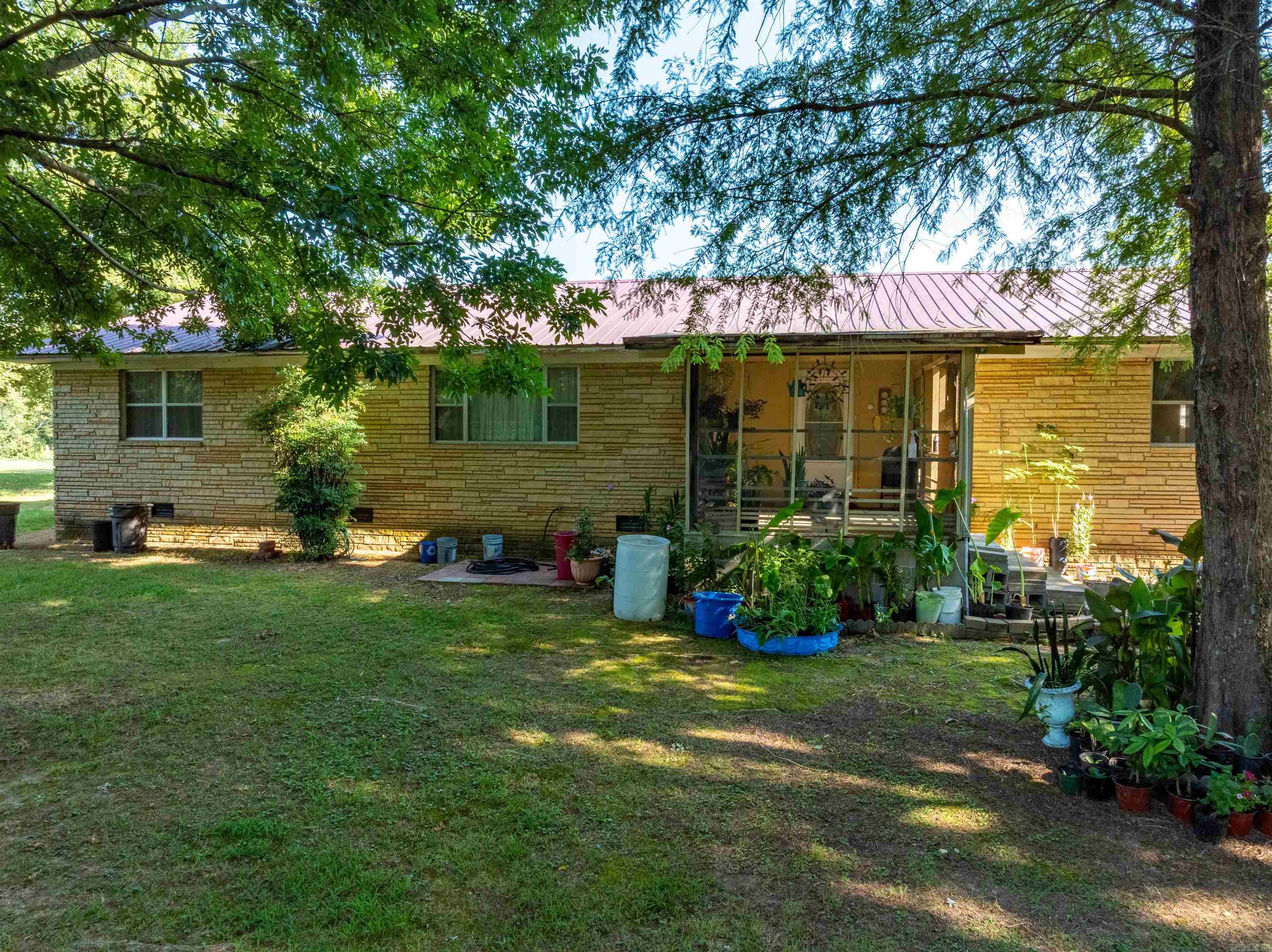 55 Hall Dr