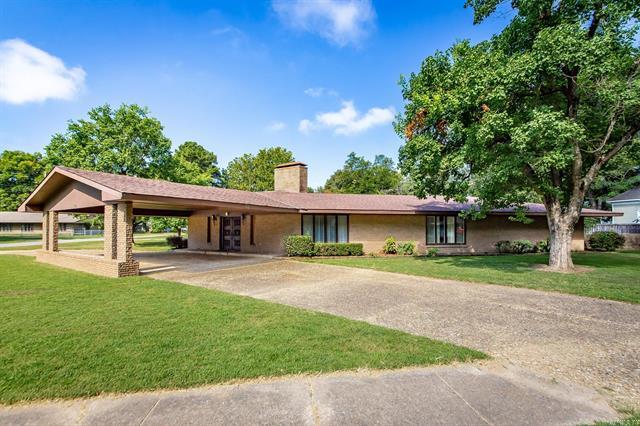 314 SE 5th  England, AR