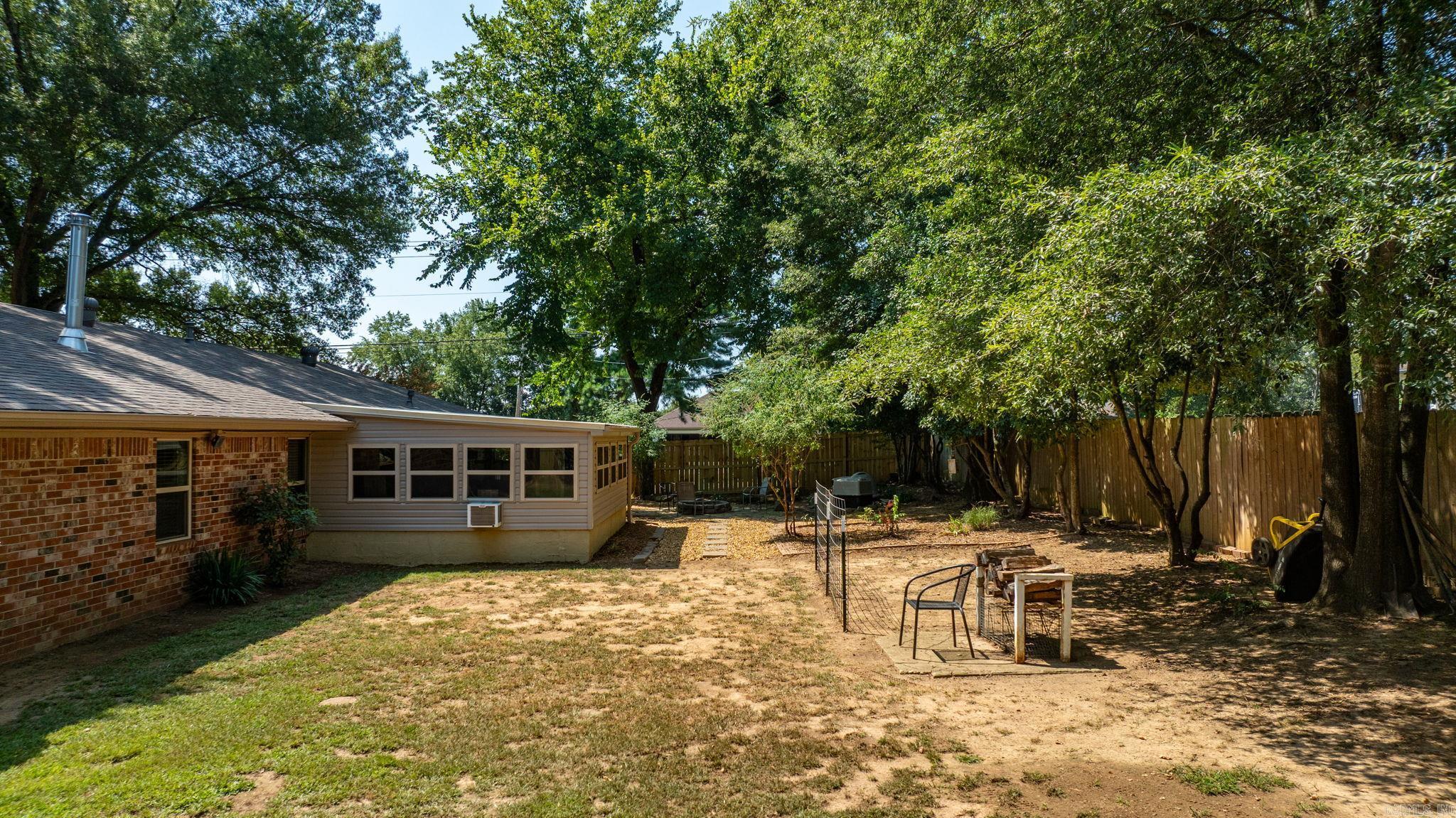 1 Cedar Oaks Dr  Conway, AR