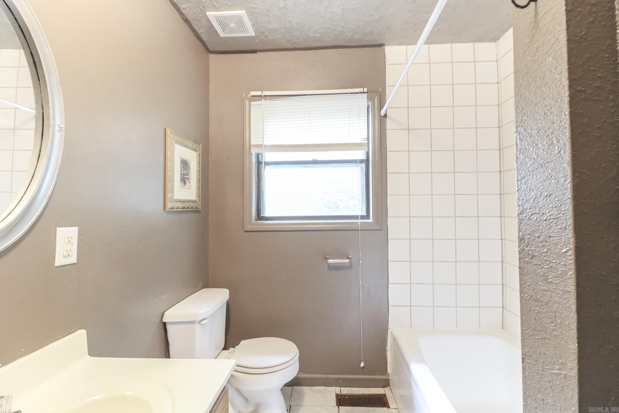 2301 glenwood  Jonesboro, AR