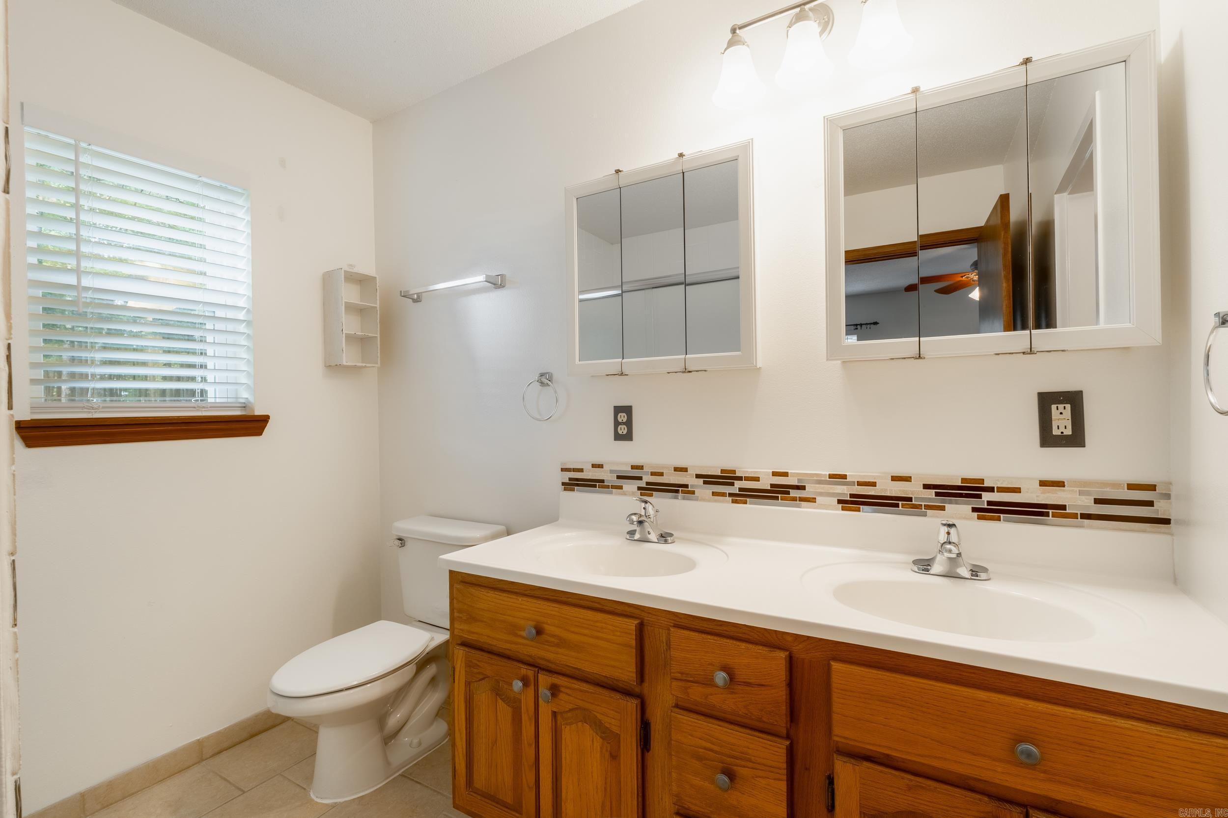 1387 County Road 3371 Clarksville, AR 72830