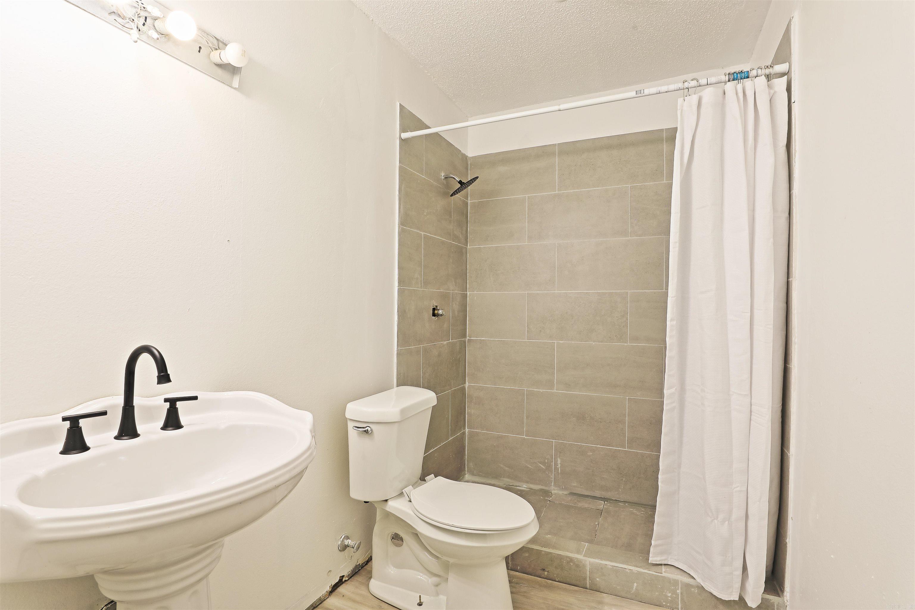 1210 Donna  Redfield, AR