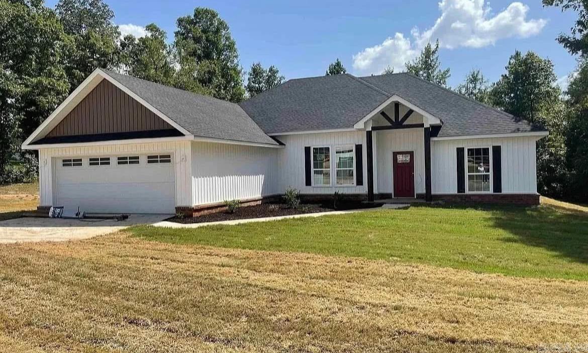 2096 Creekwood Circle  Bauxite, AR