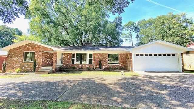 7011 W Markham  Little Rock, AR