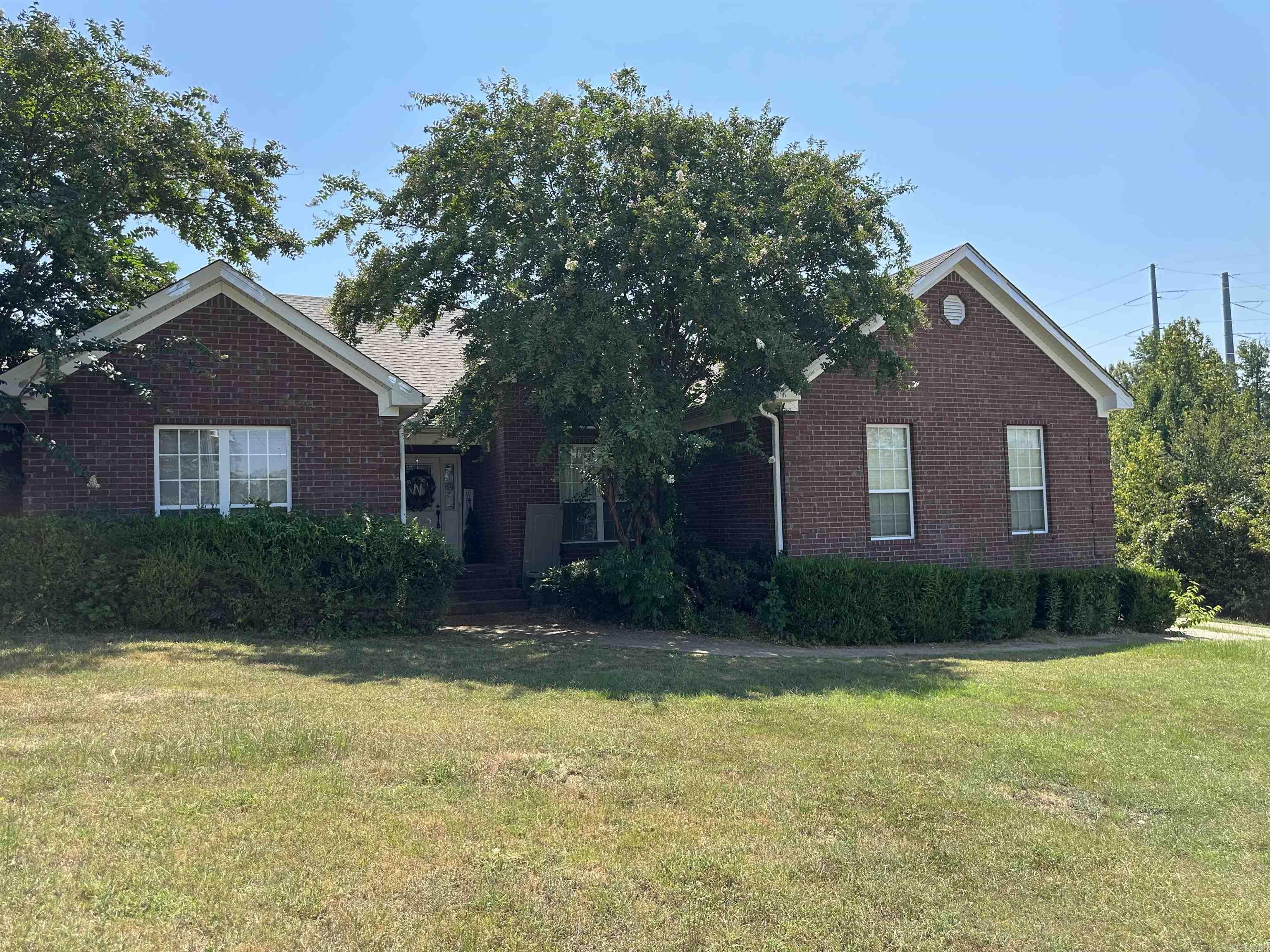 1528 Brookshire Dr