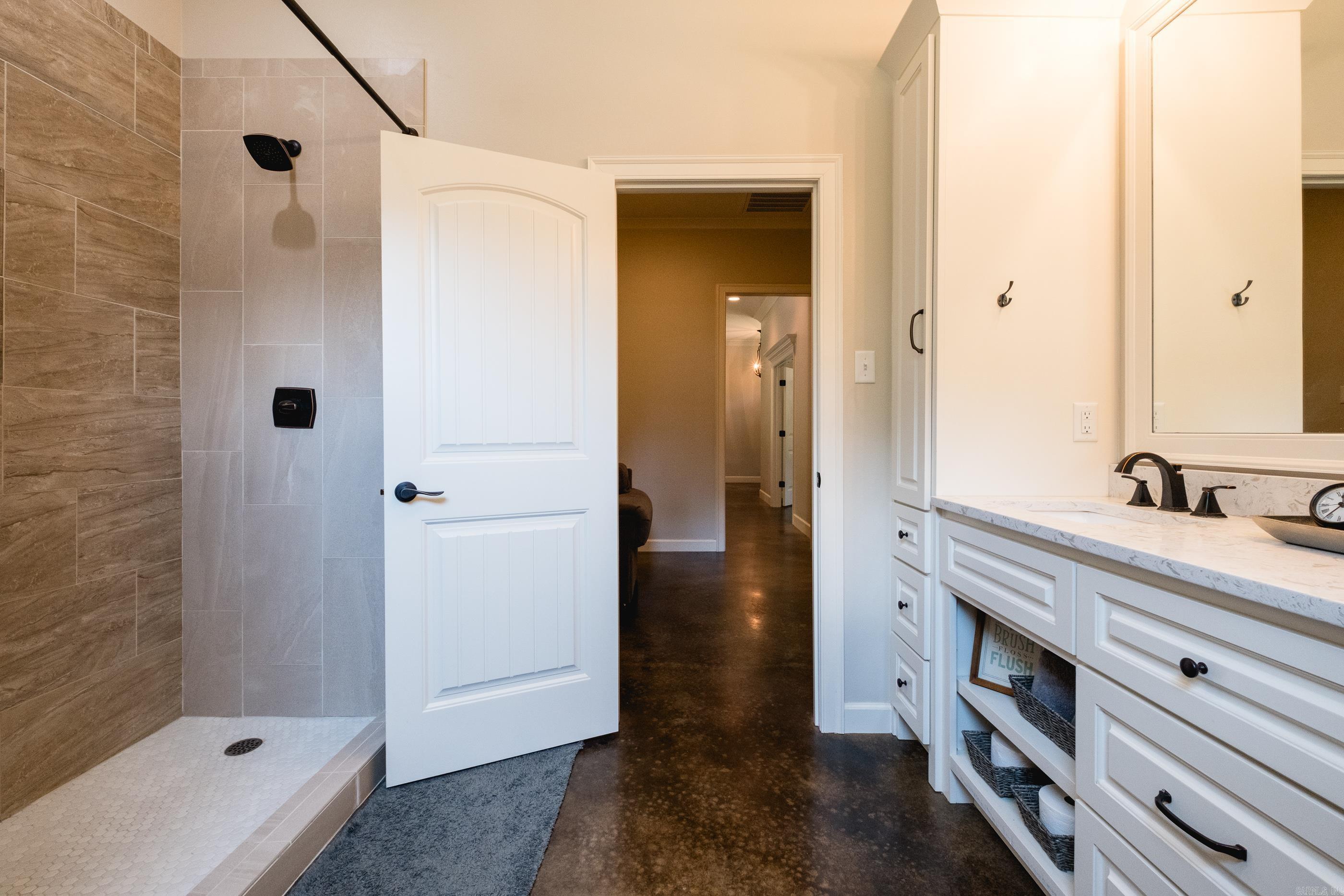 96 Ranch Ridge Road Little Rock, AR 72223