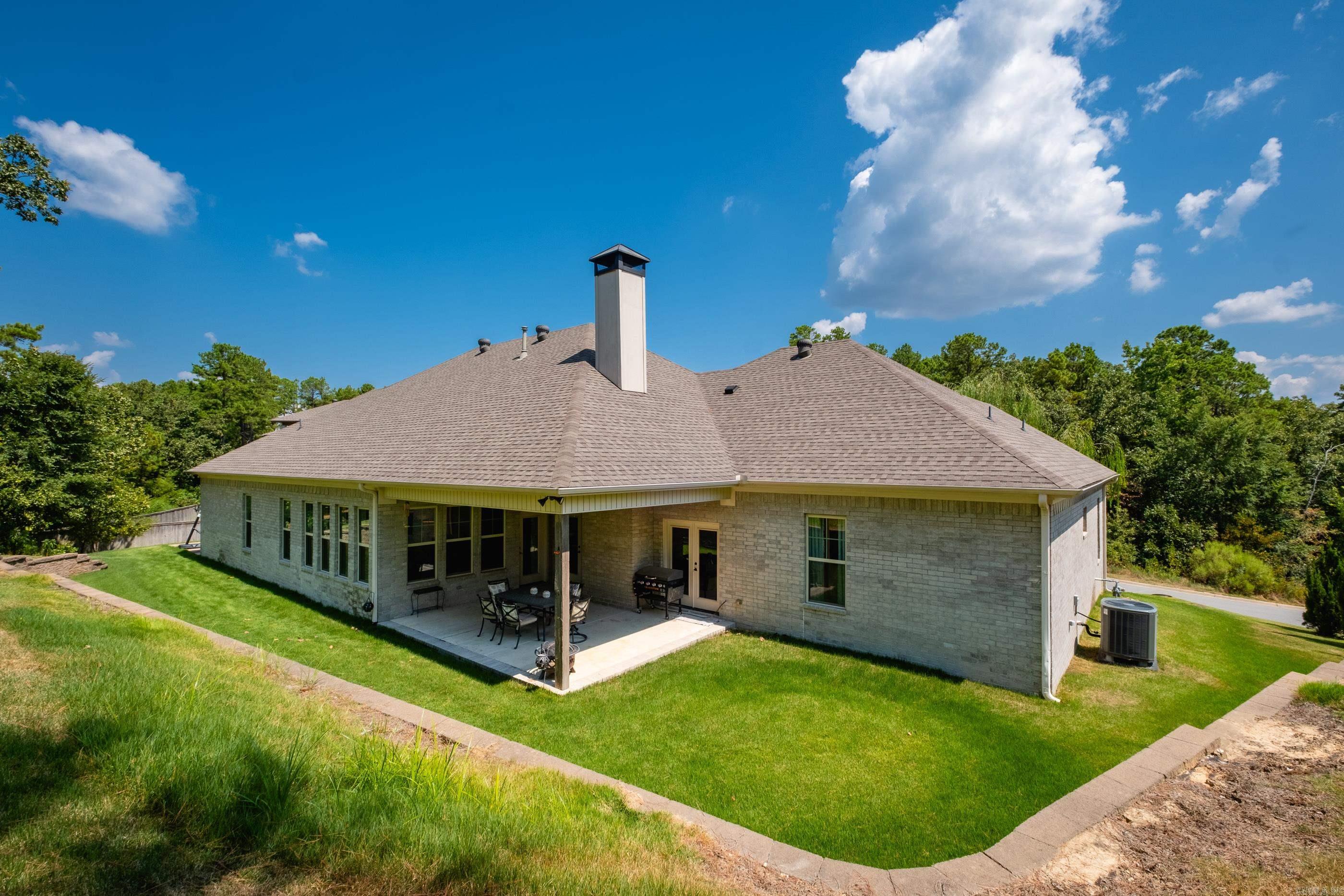 96 Ranch Ridge Road Little Rock, AR 72223