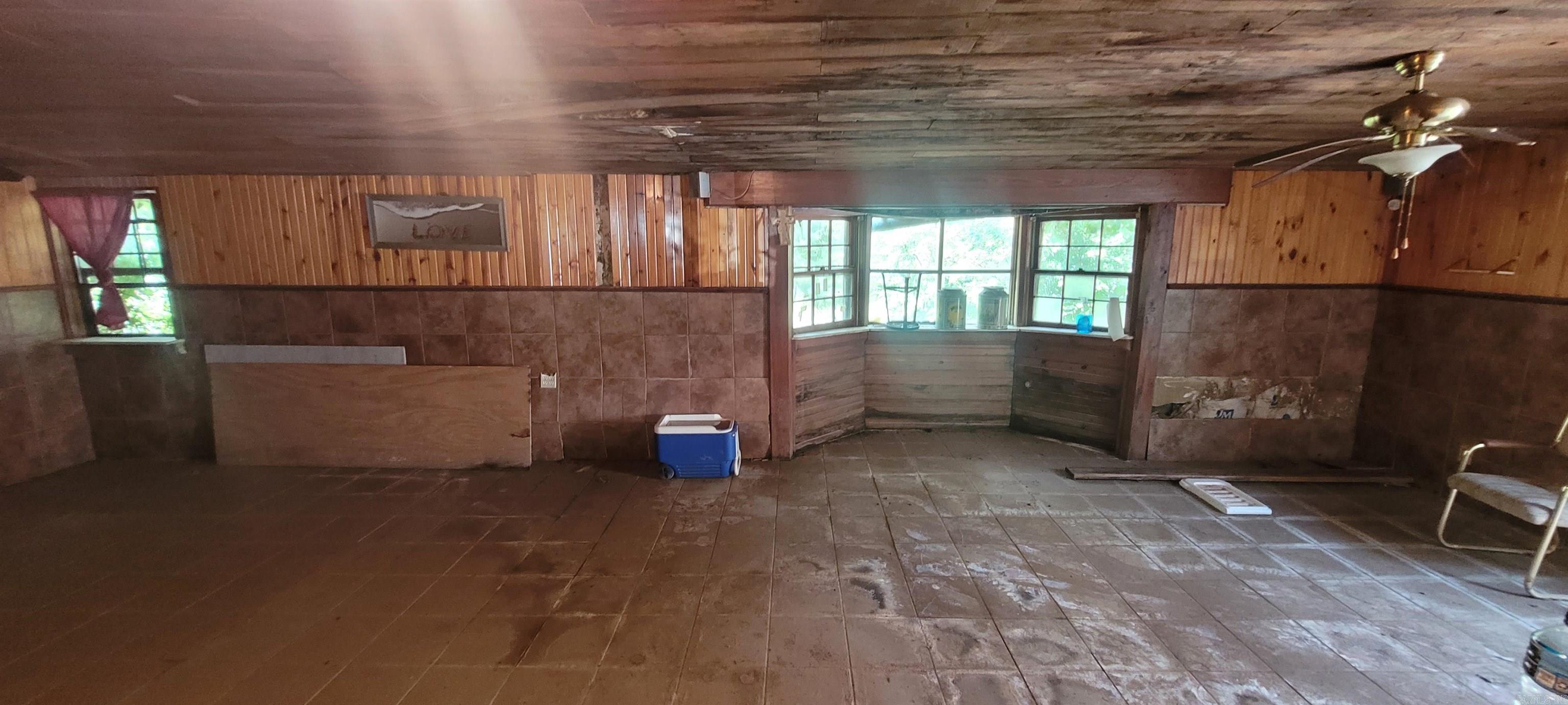 133 Woodruff 191  Augusta, AR