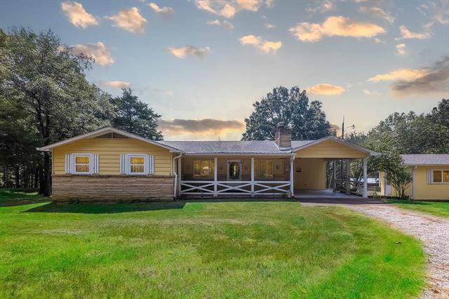 1563  Squirrel Hill Road  Glencoe, AR