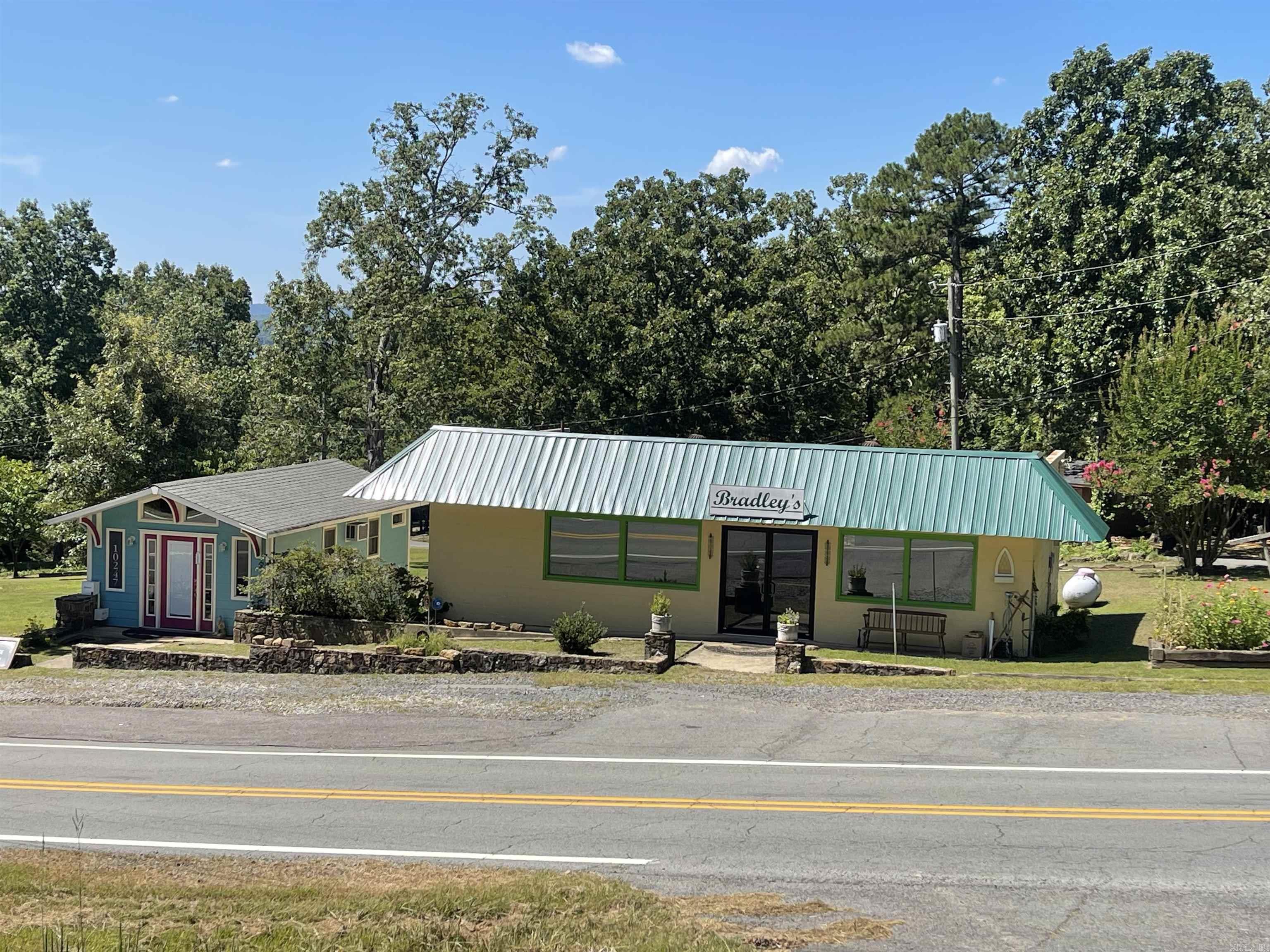 10249 Edgemont Rd.  Edgemont, AR