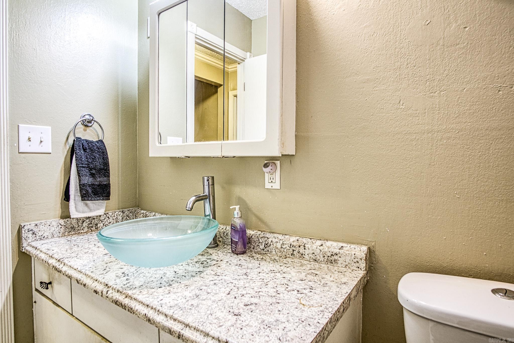 17 Valls Lane  Hot Springs Village, AR