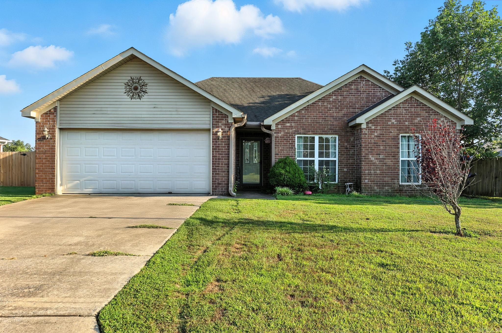 27 Chantileer Ward, AR 72176