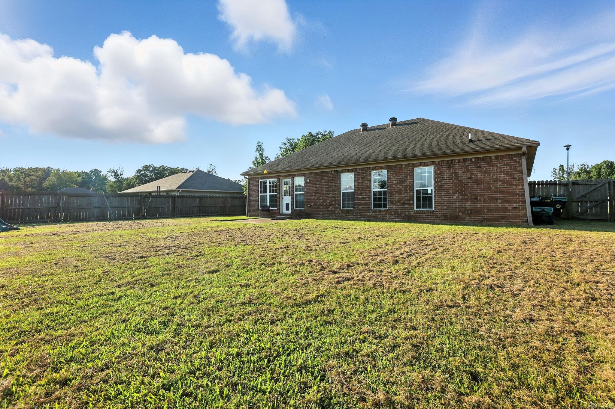 27 Chantileer Ward, AR 72176