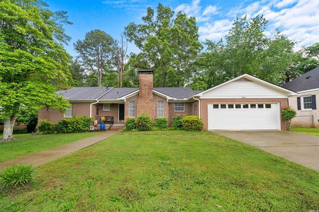 206  Shawnee  Hot Springs, AR