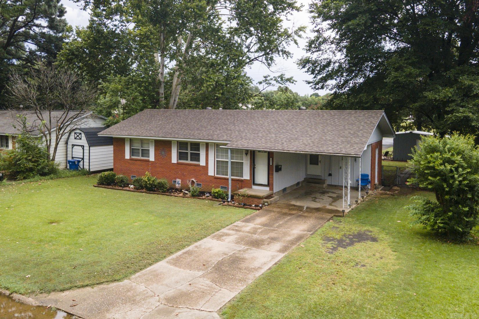 2215 Lee  Conway, AR