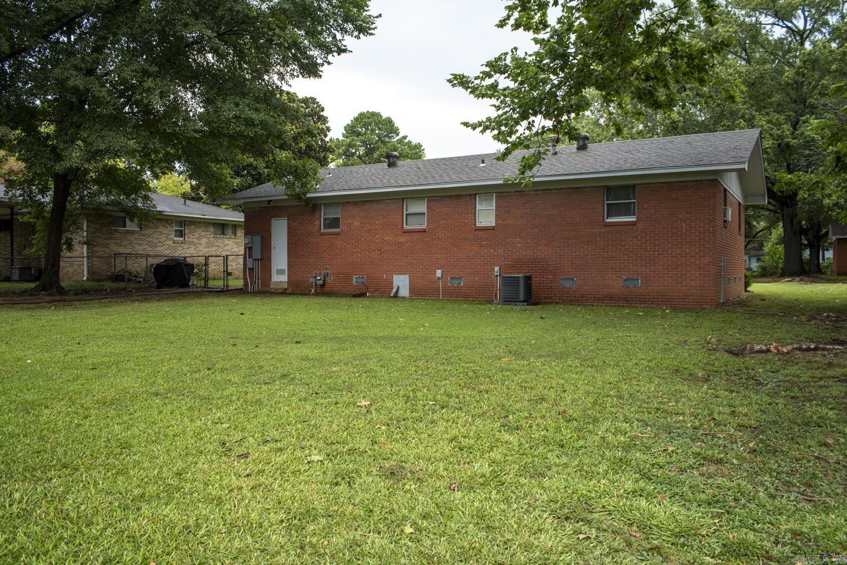 2215 Lee  Conway, AR