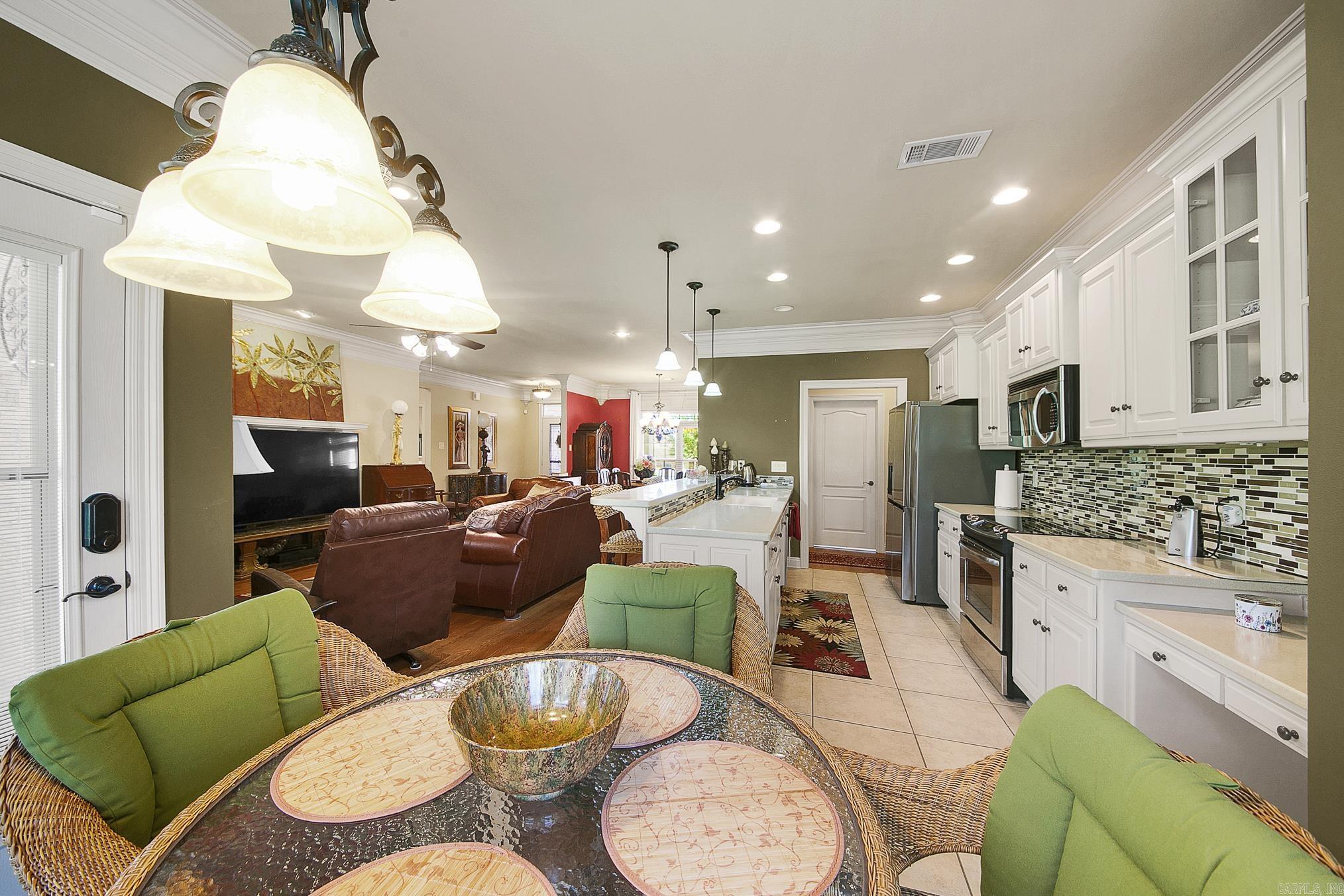 15 Algonquin  Cabot, AR