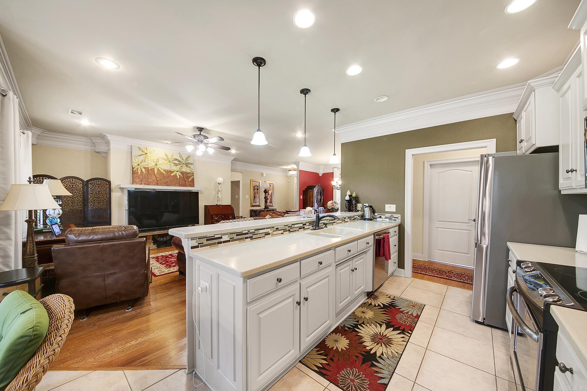 15 Algonquin  Cabot, AR