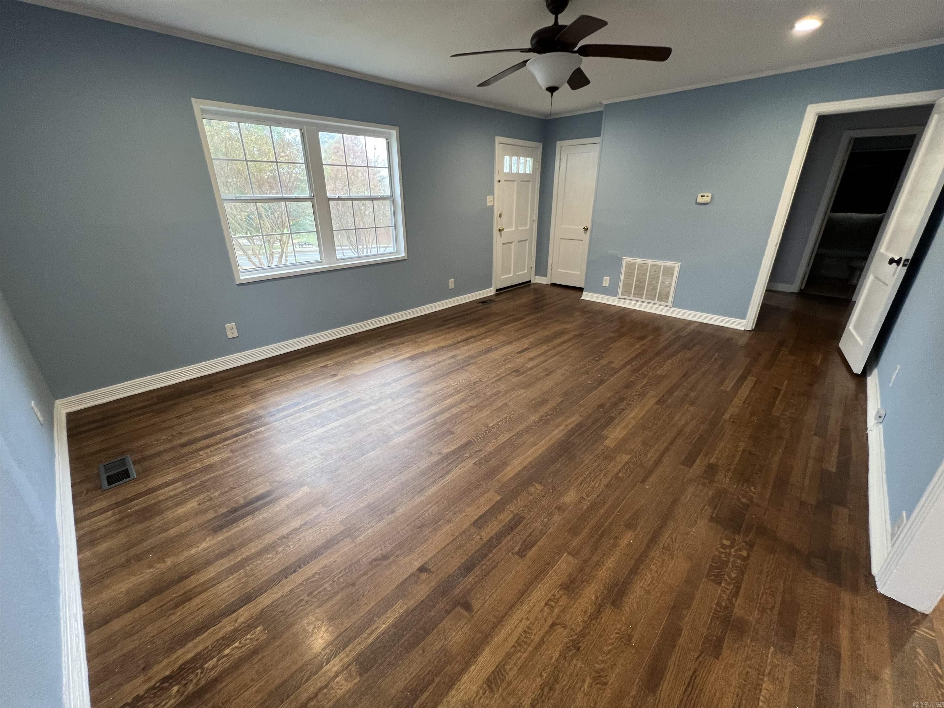 1022 E Sevier Street Benton, AR 72015