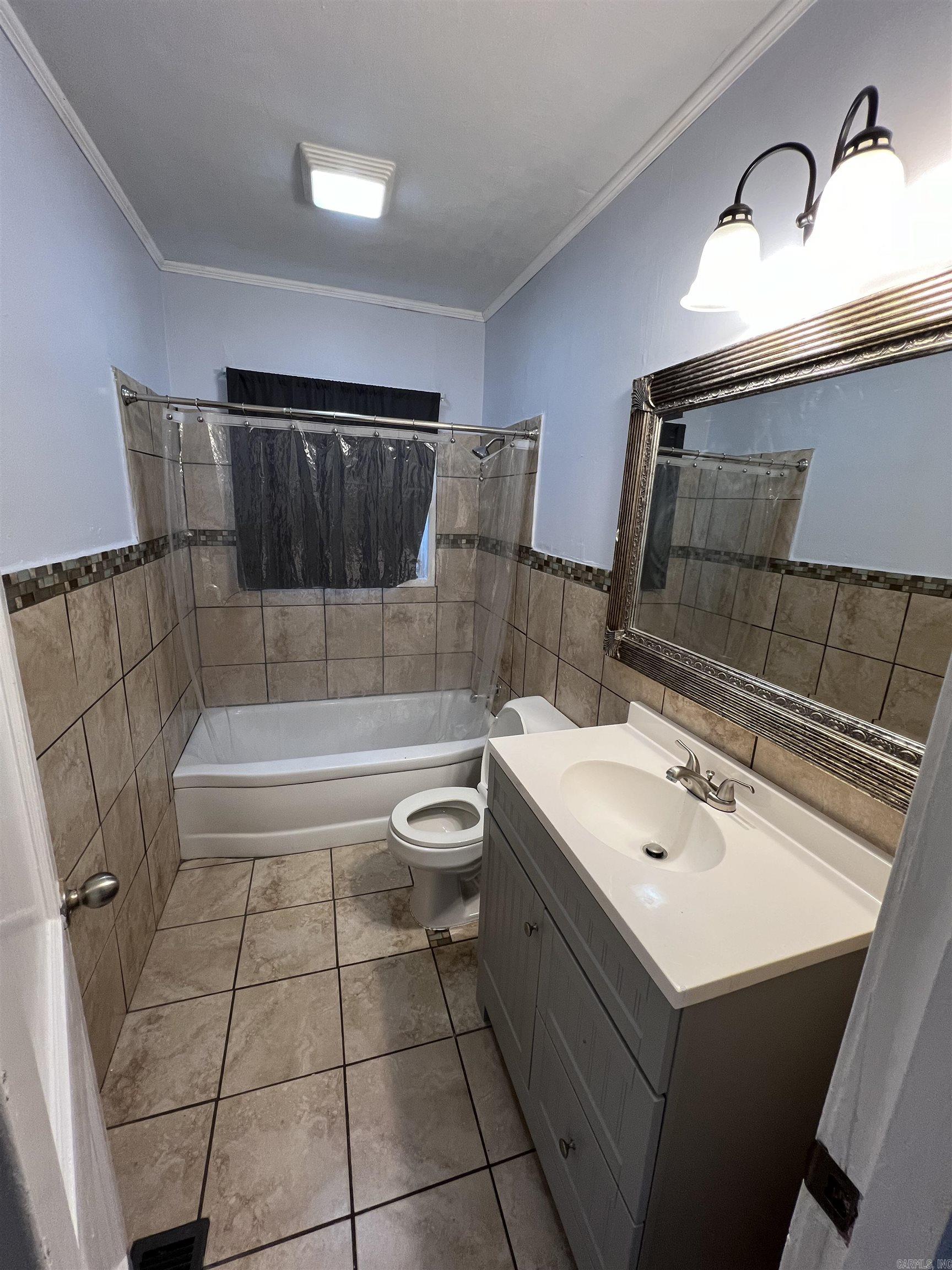 1022 E Sevier Street Benton, AR 72015