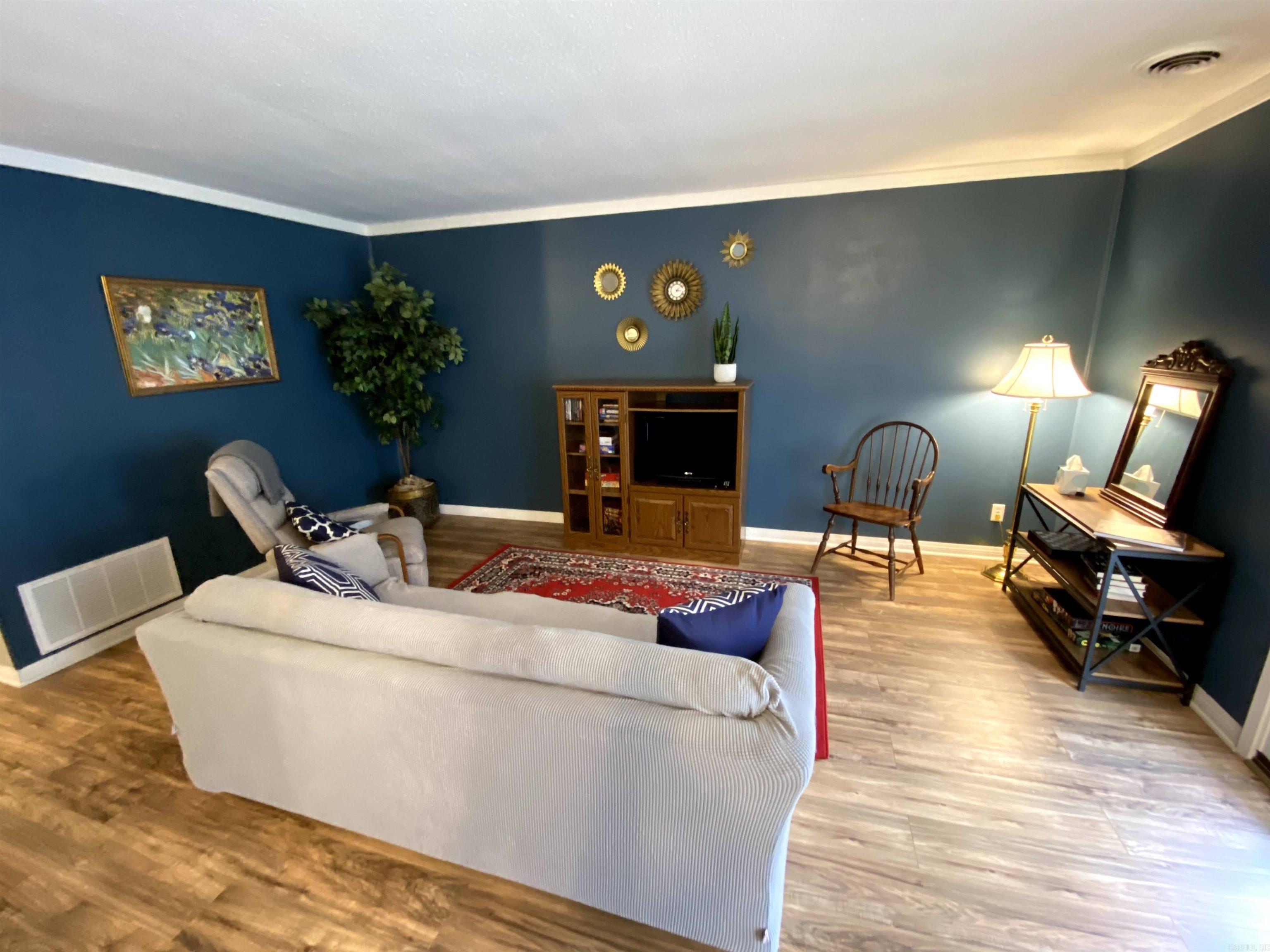 601 Dave Creek Parkway