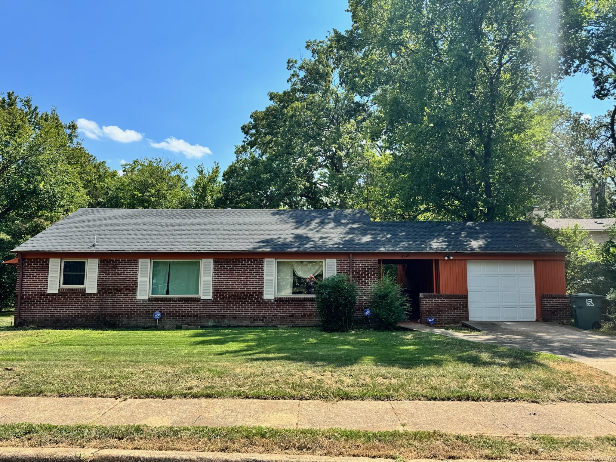 4805 W 29th  Little Rock, AR
