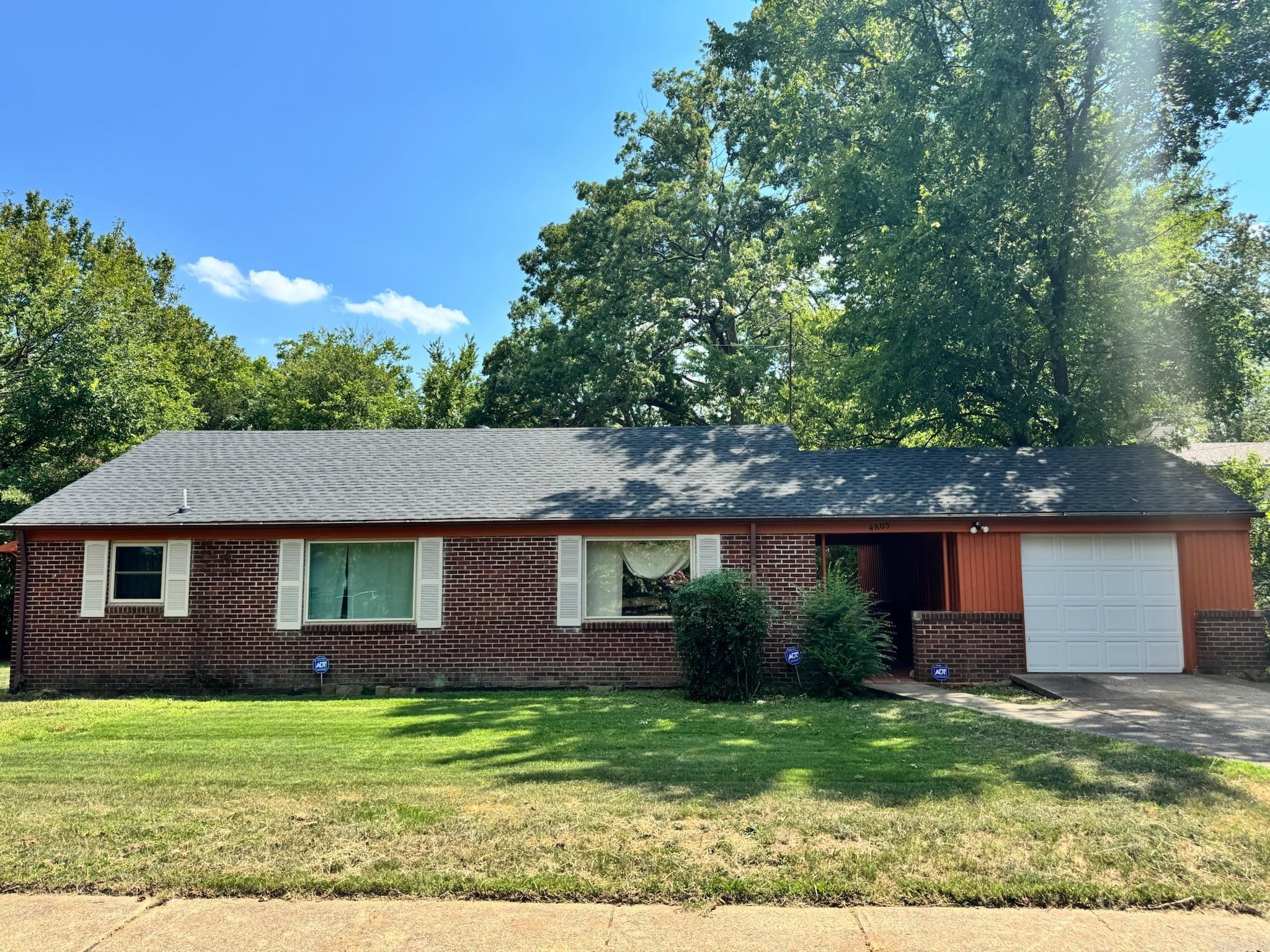 4805 W 29th  Little Rock, AR