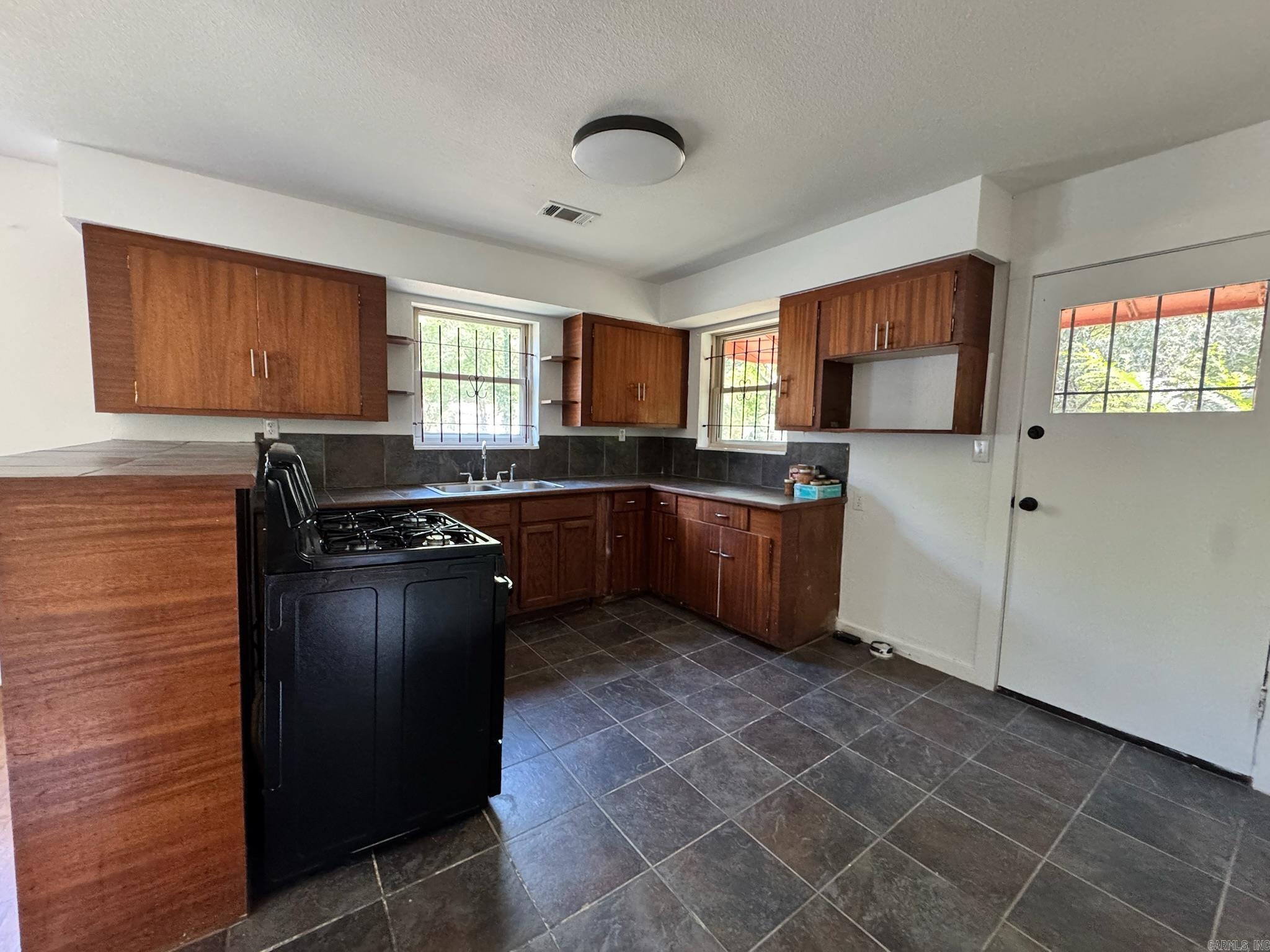 4805 W 29th  Little Rock, AR