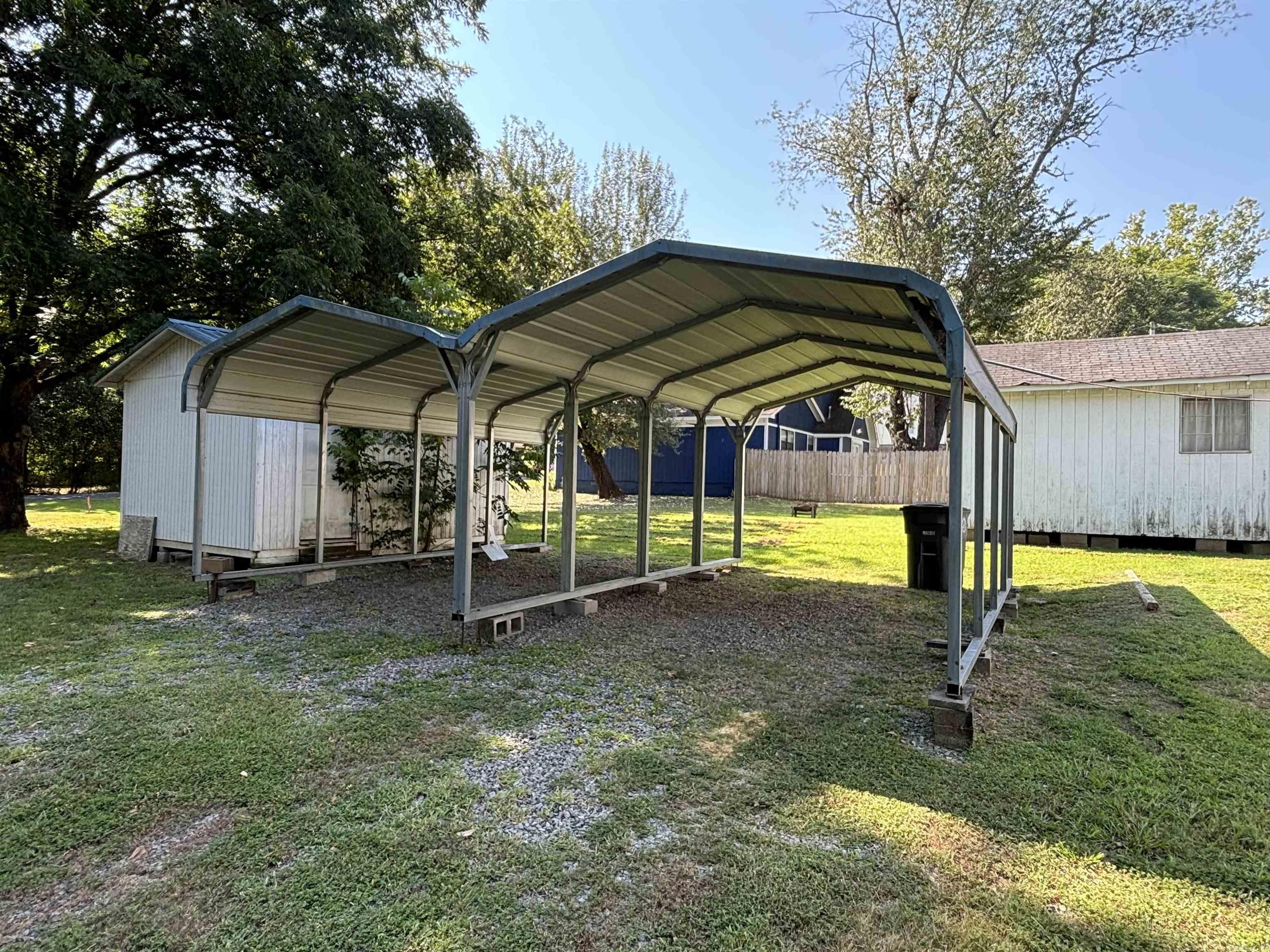 710 N Sowell  Searcy, AR