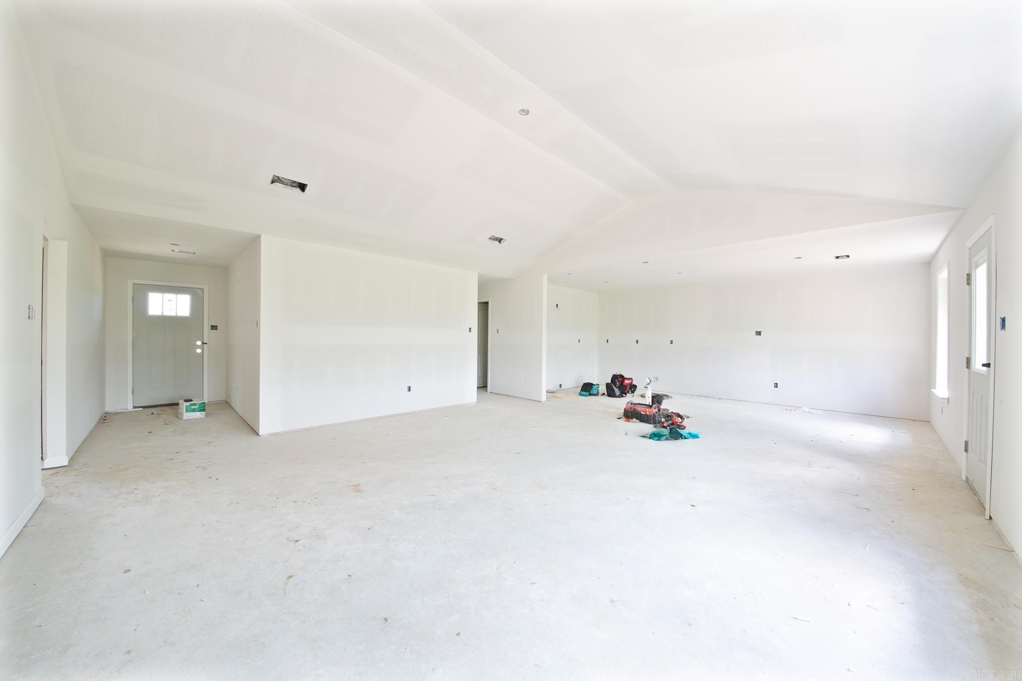 105 LLOYD HENDERSON  Beebe, AR