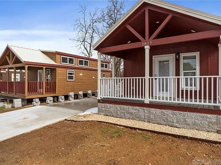 1817 S H  Rogers, AR