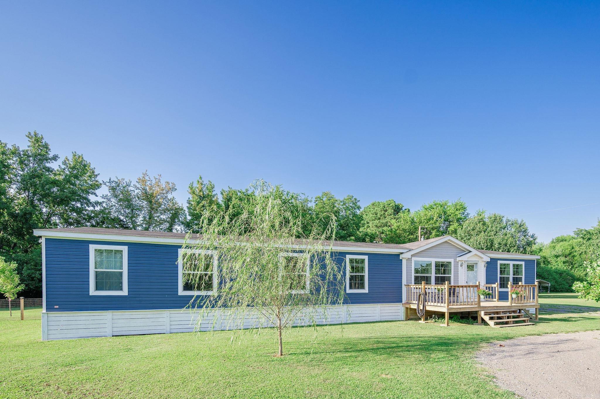 110 Roberson Dr  Pleasant Plains, AR