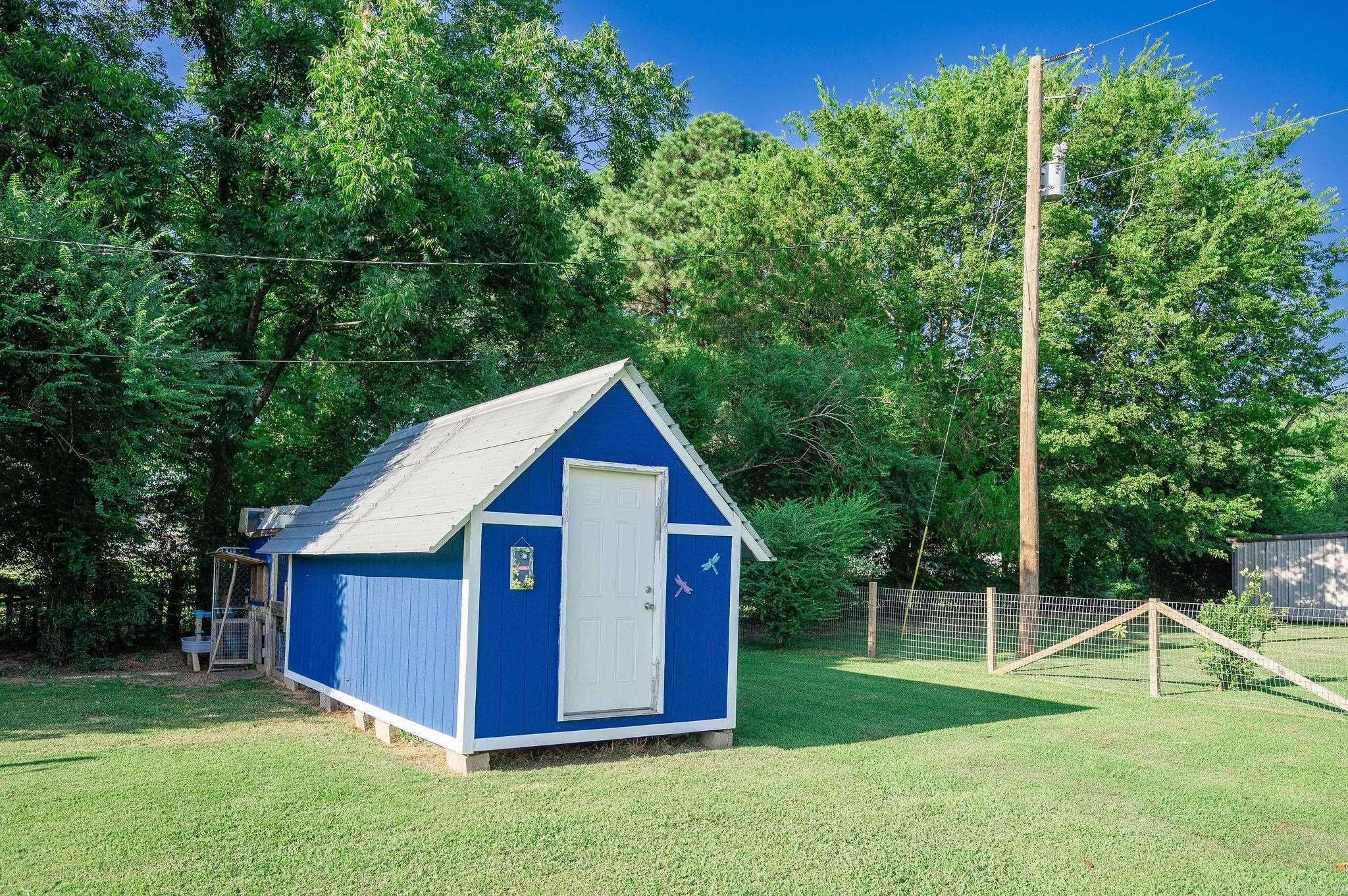 110 Roberson Dr  Pleasant Plains, AR