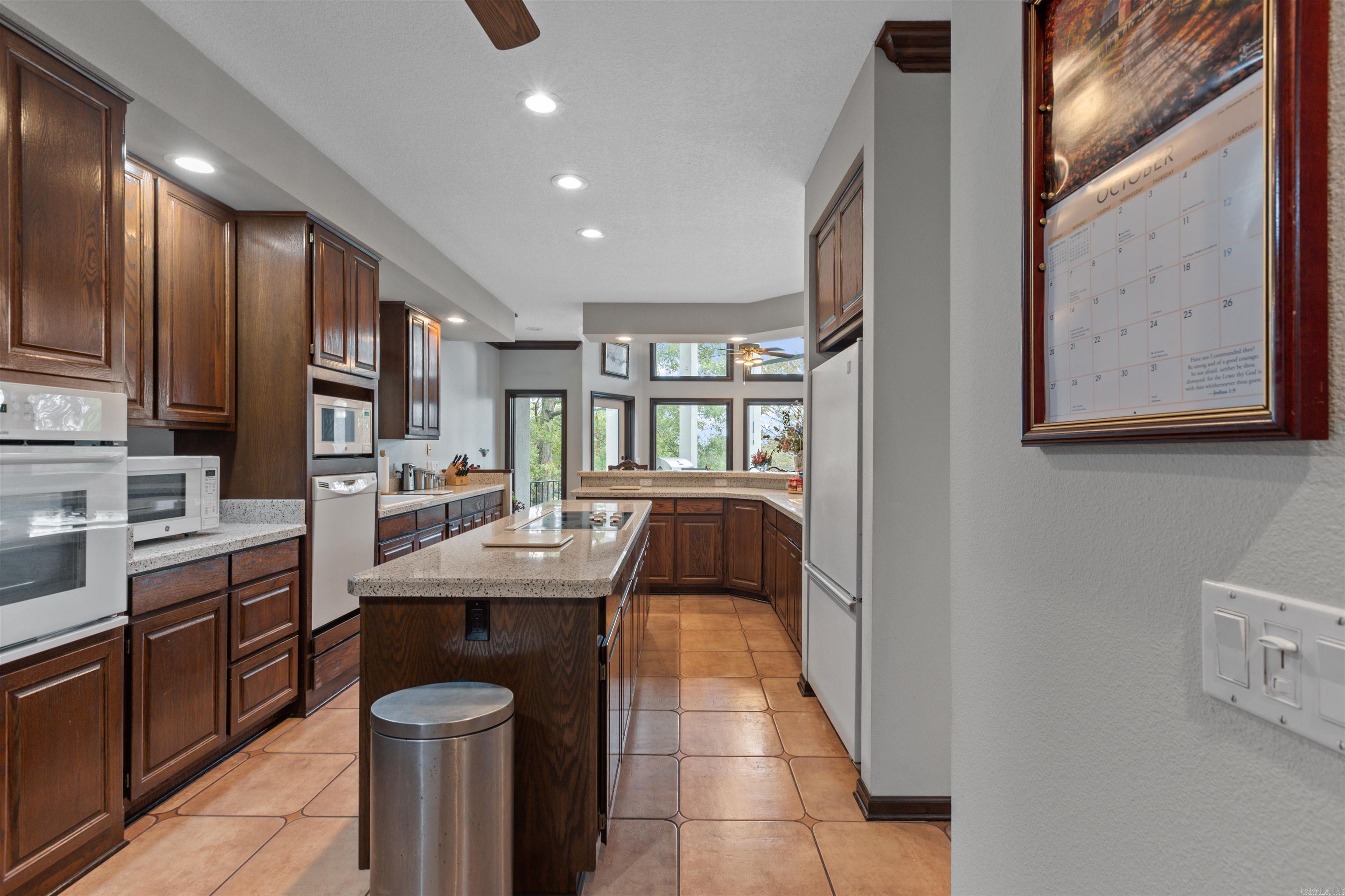40 LaVanda Lane Hot Springs Village, AR 71909